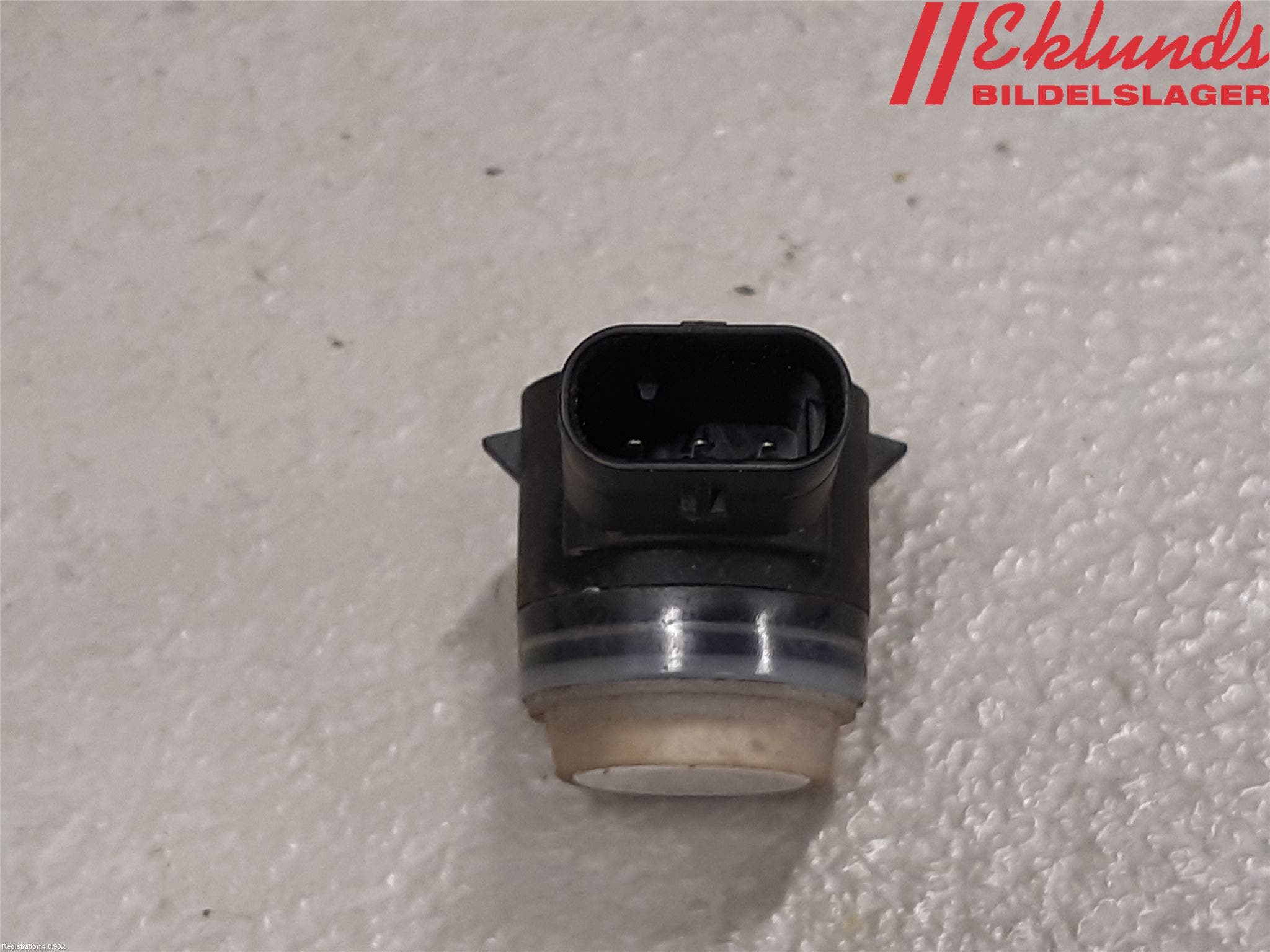 Mercedes-Benz MB E-KLASS (W212) 09-16 Parkeringshjälp Frontsensor