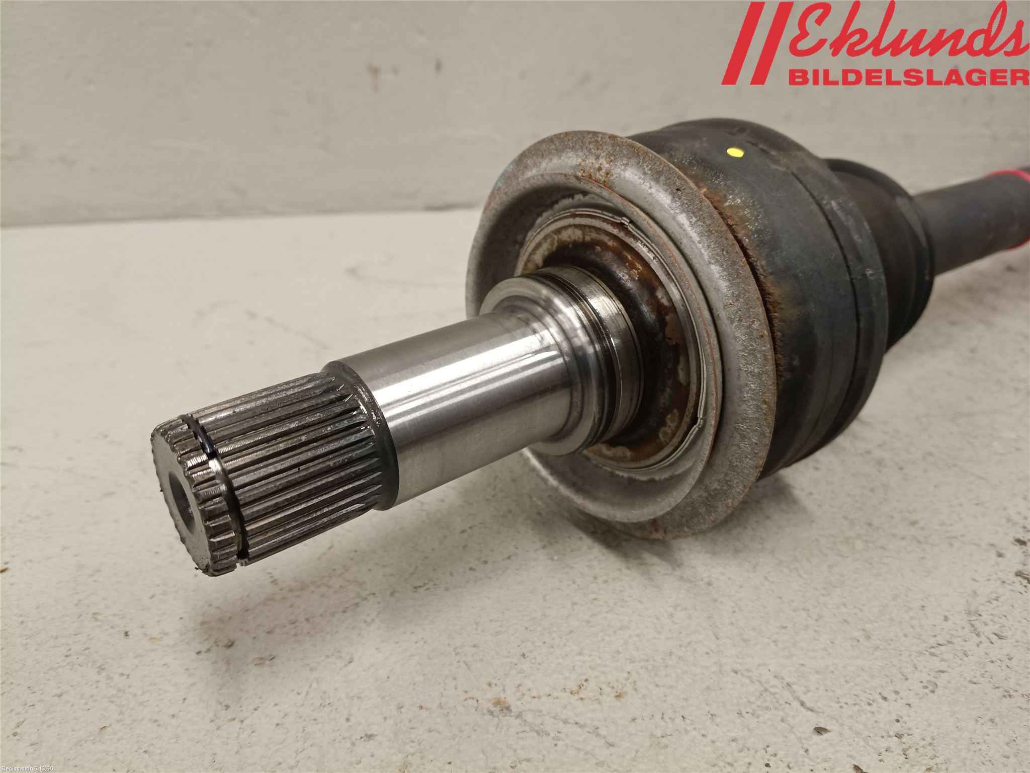 Mercedes-Benz MB E-KLASS (W213) 16-23 Drivaxel Bak Vänster