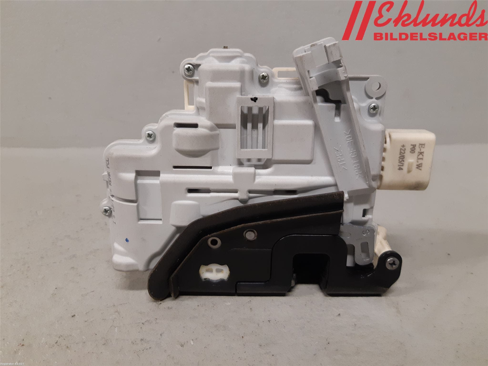 Audi A6 ALLROAD 12-18 Låskista-Dörrlås