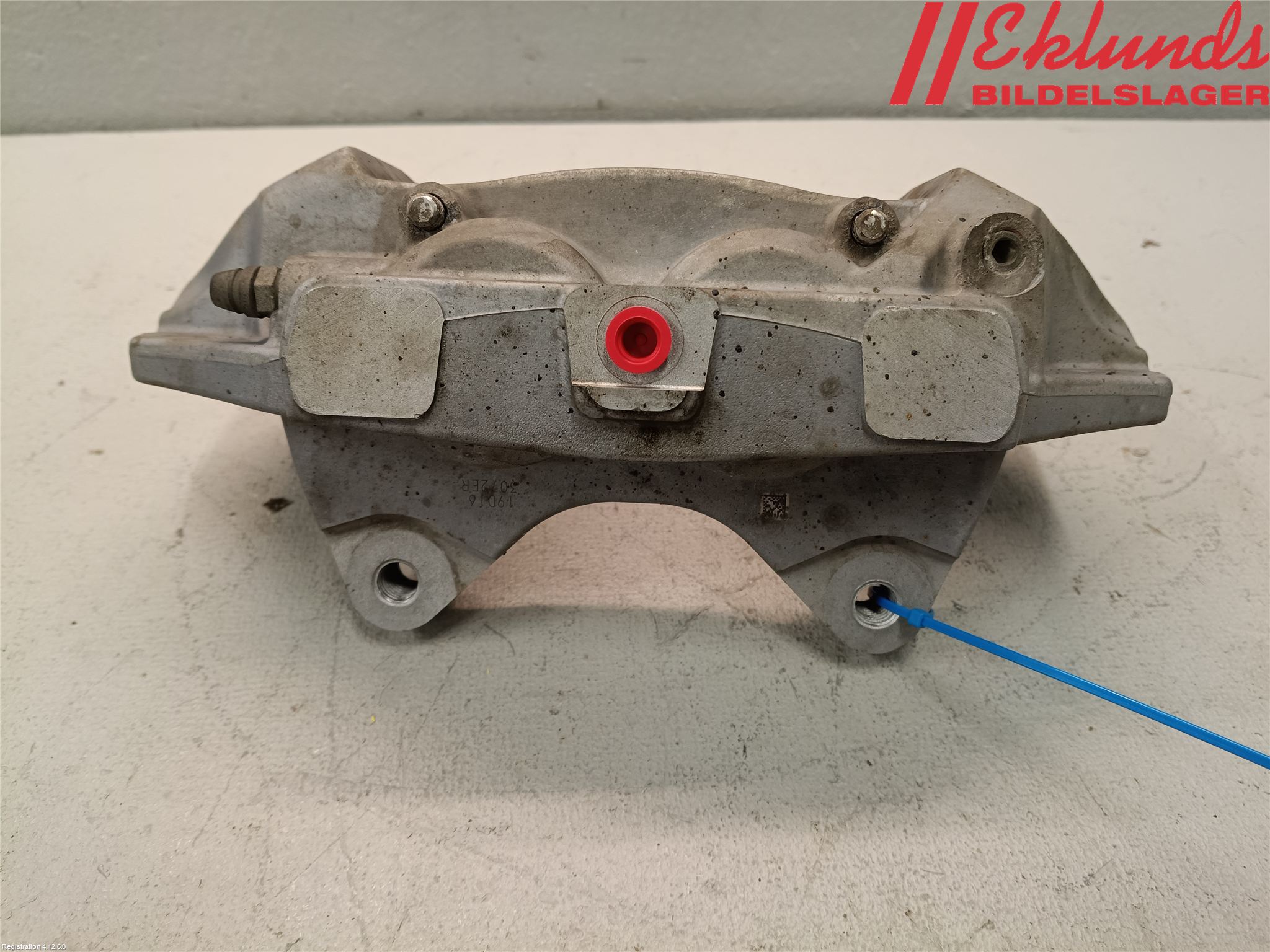 Tesla MODEL 3 17- Bromsok Fram Höger