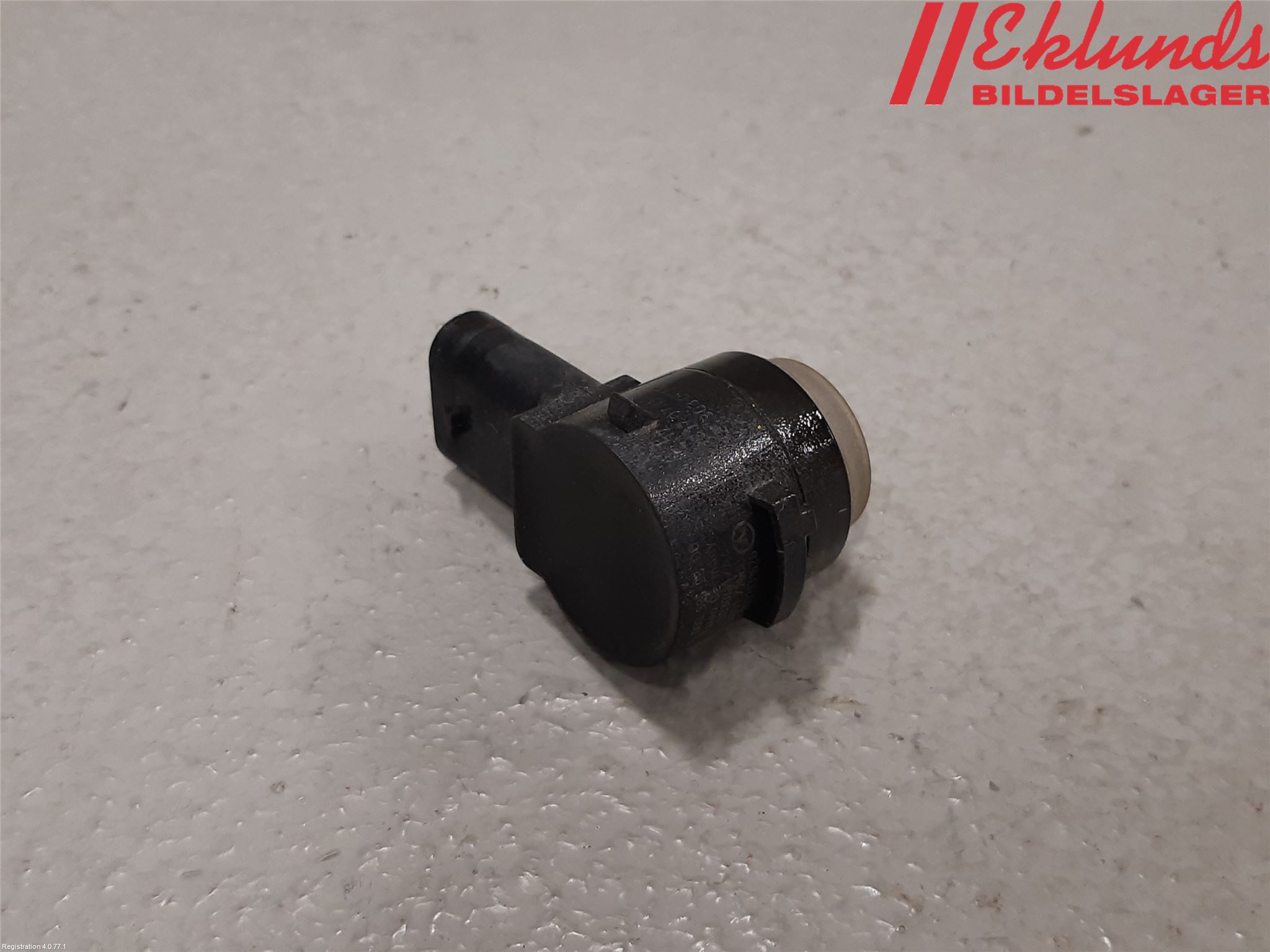 Mercedes-Benz MB E-KLASS (W212) 09-16 Parkeringshjälp Frontsensor