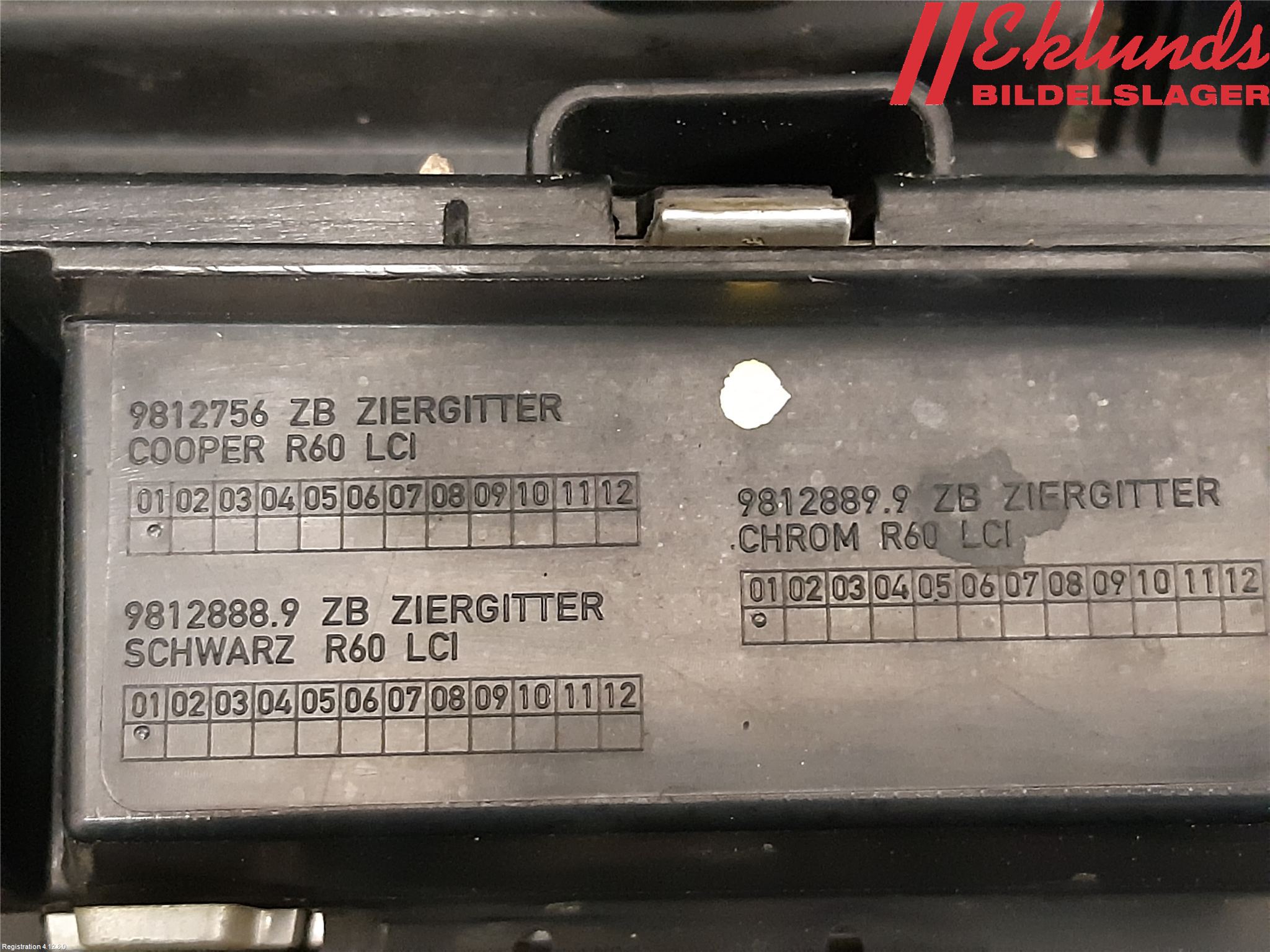 Mini COUNTRYMAN R60 11-16 Grill Komp