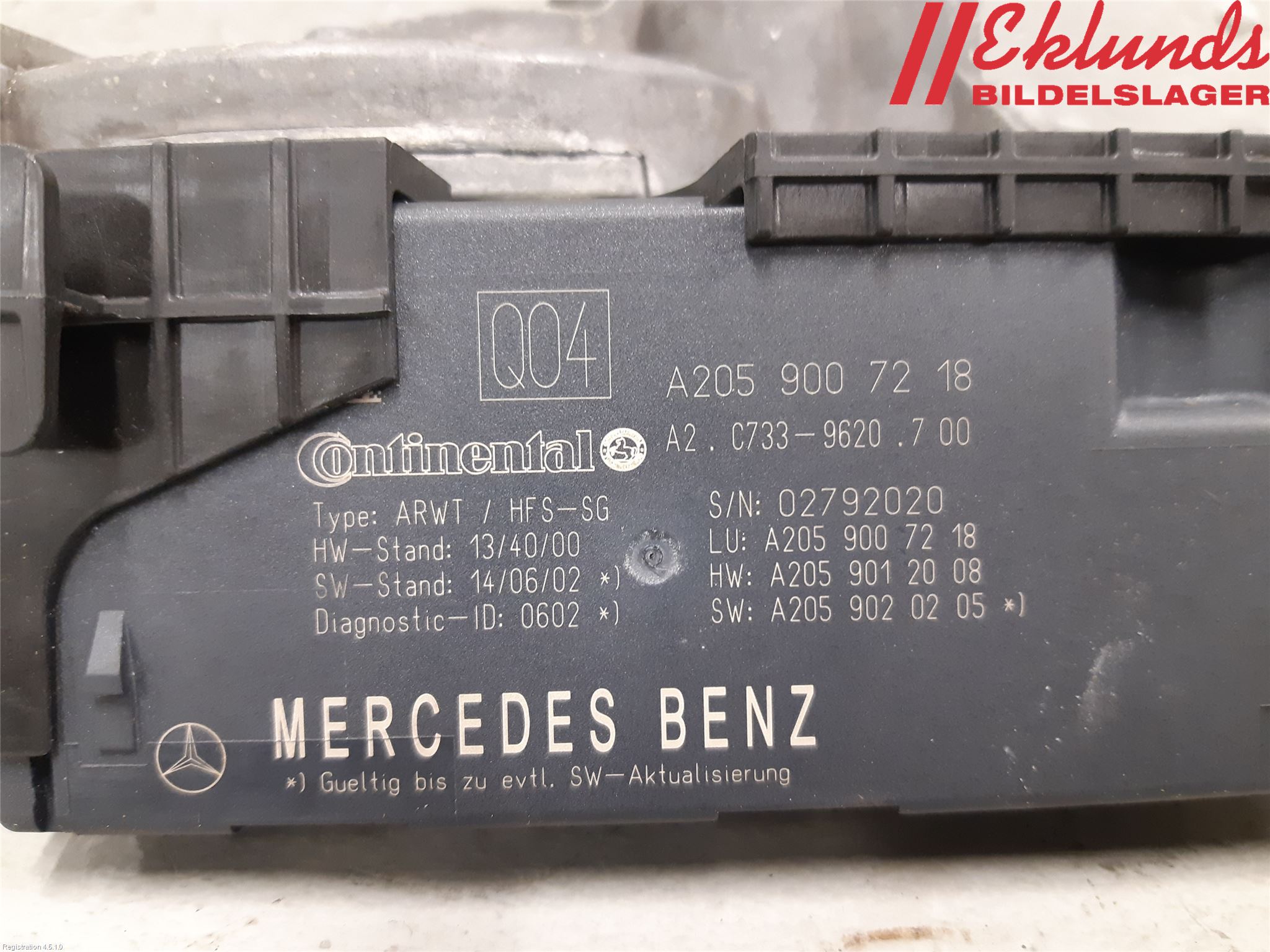 Mercedes-Benz MB C-KLASS (W205) 14-21 Bakluckeöppnare Automatisk