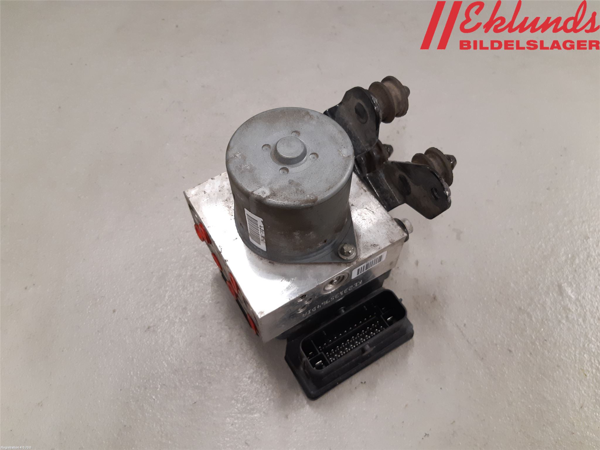 Volkswagen VW PASSAT 11-14 Abs Hydraulaggregat