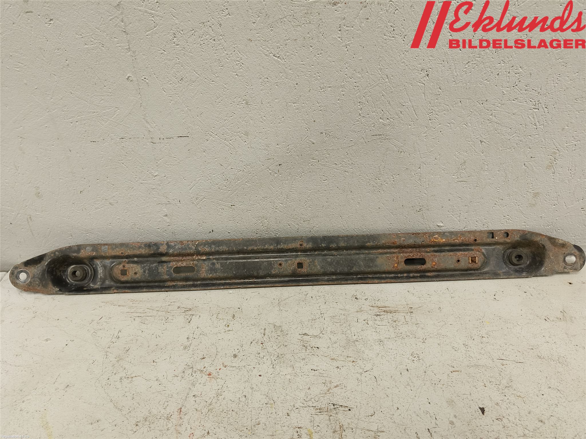 Peugeot PARTNER 08-15 Frontplåt