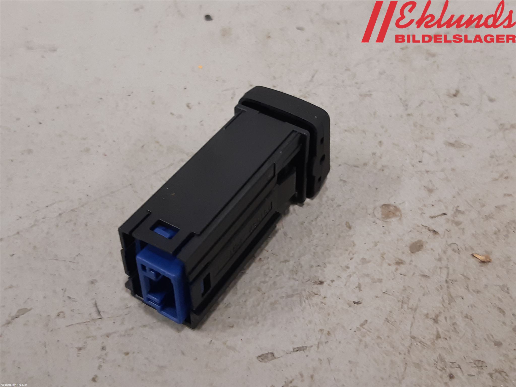 Toyota COROLLA 19- Strömställare Stolvärme