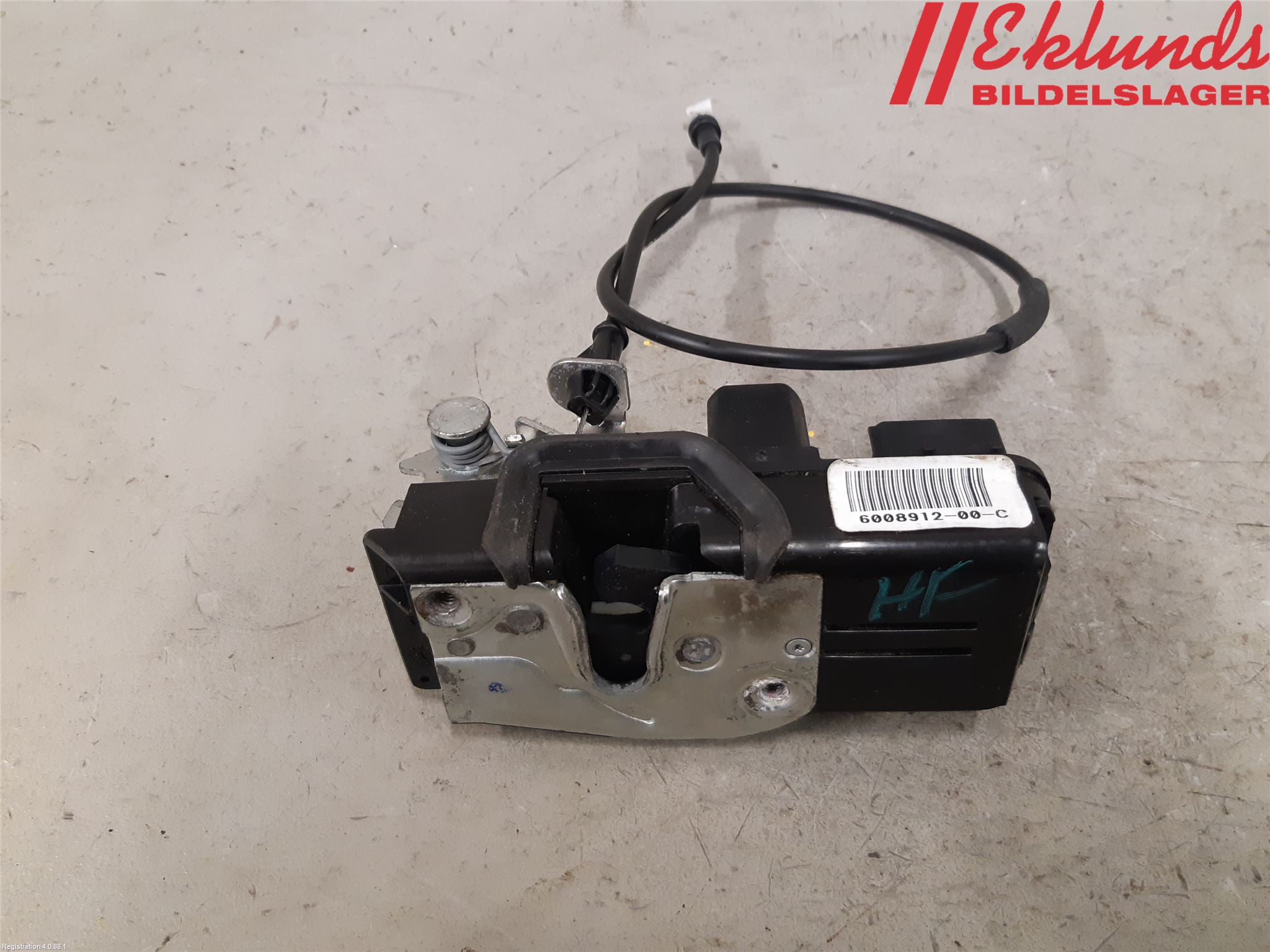 Tesla MODEL S 13- Låskista-Dörrlås