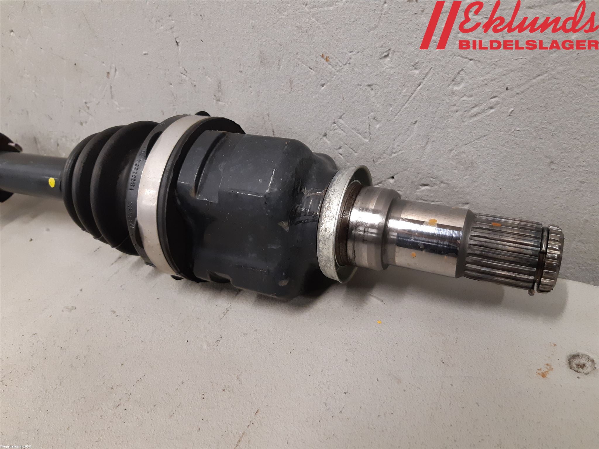 Toyota YARIS XP130 15-20 Drivaxel Fram Höger