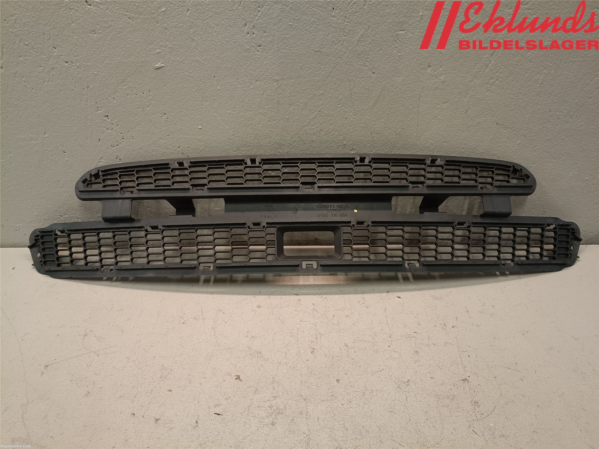 Tesla MODEL S 13- Grill-Galler