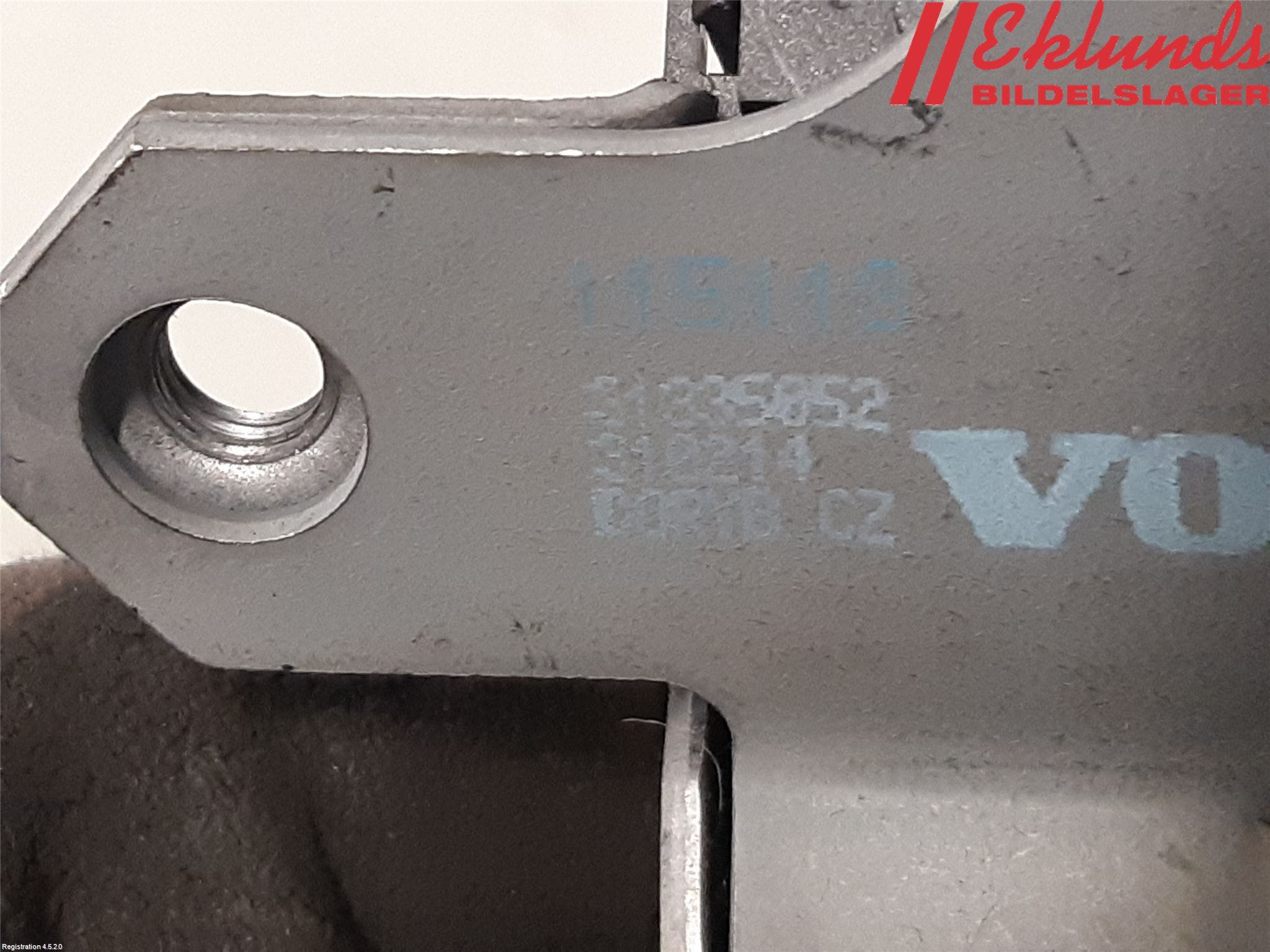 Volvo XC60 14-17 Låskista Baklucka