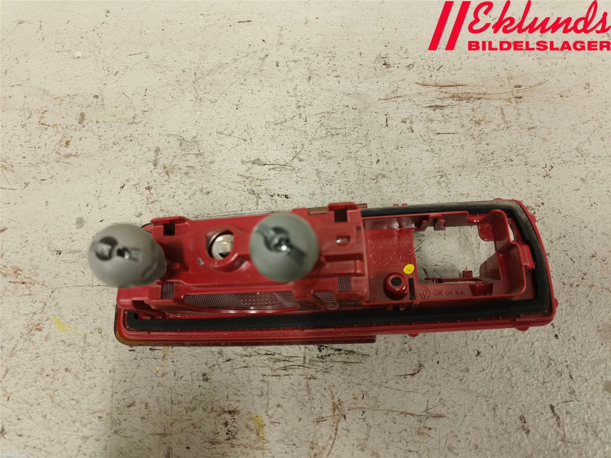 Renault TRAFIC/E-TECH 15- Bromsljus Bakruta