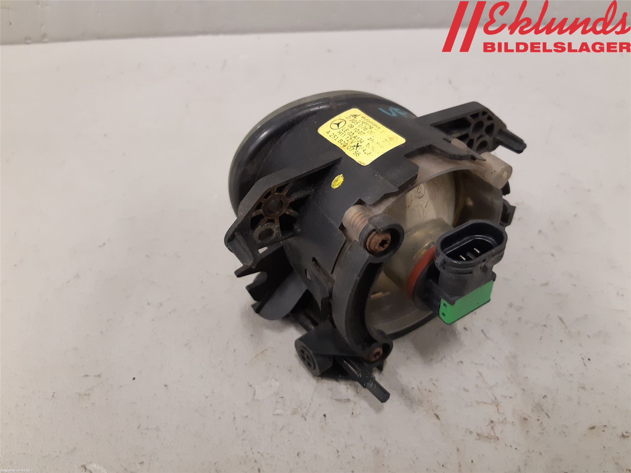 Mercedes-Benz MB C-KLASS (W204) 07-15 Dimljus-Varselljus Fram