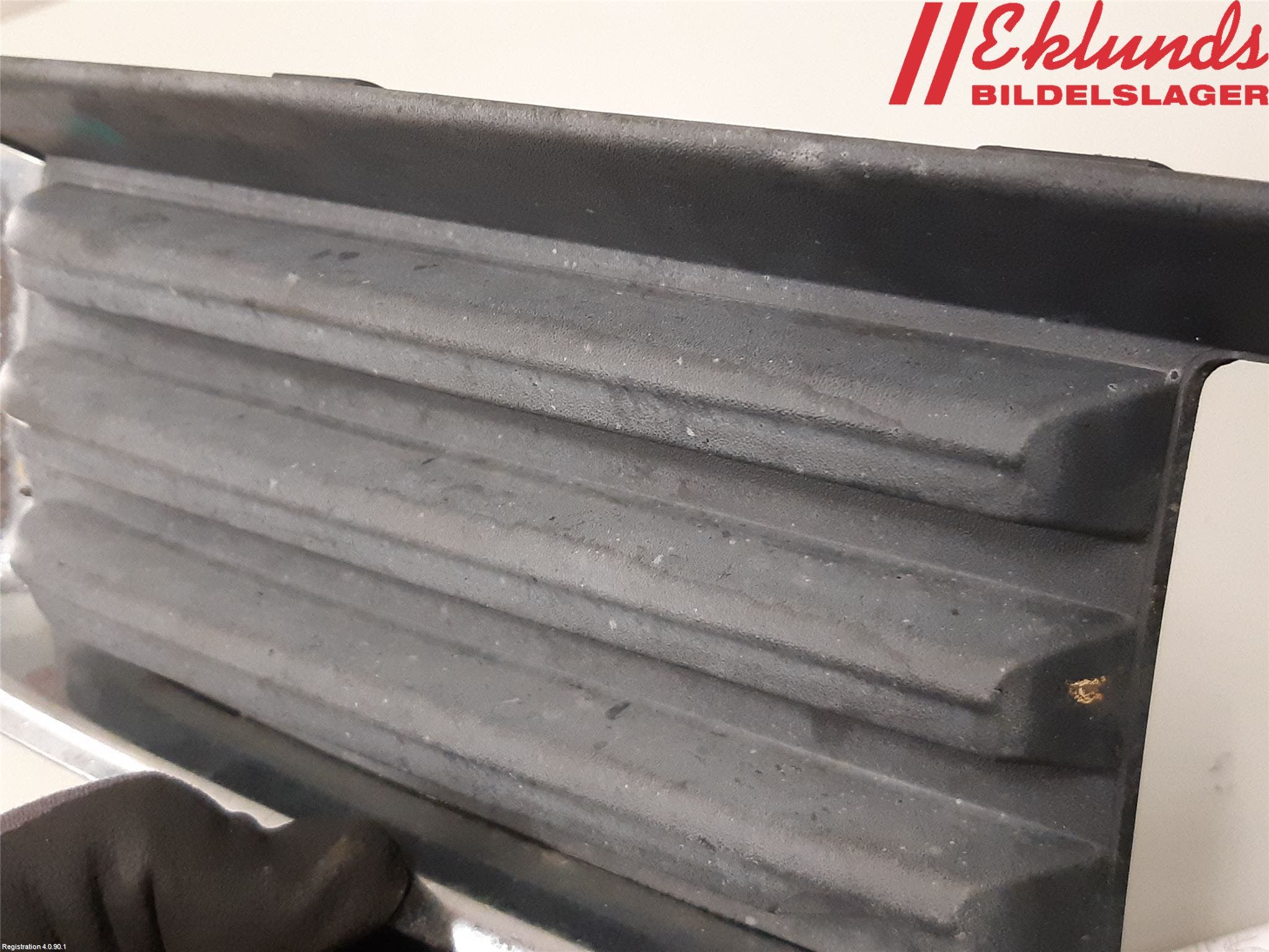 Opel INSIGNIA 09-16 Dimljussarg Fram