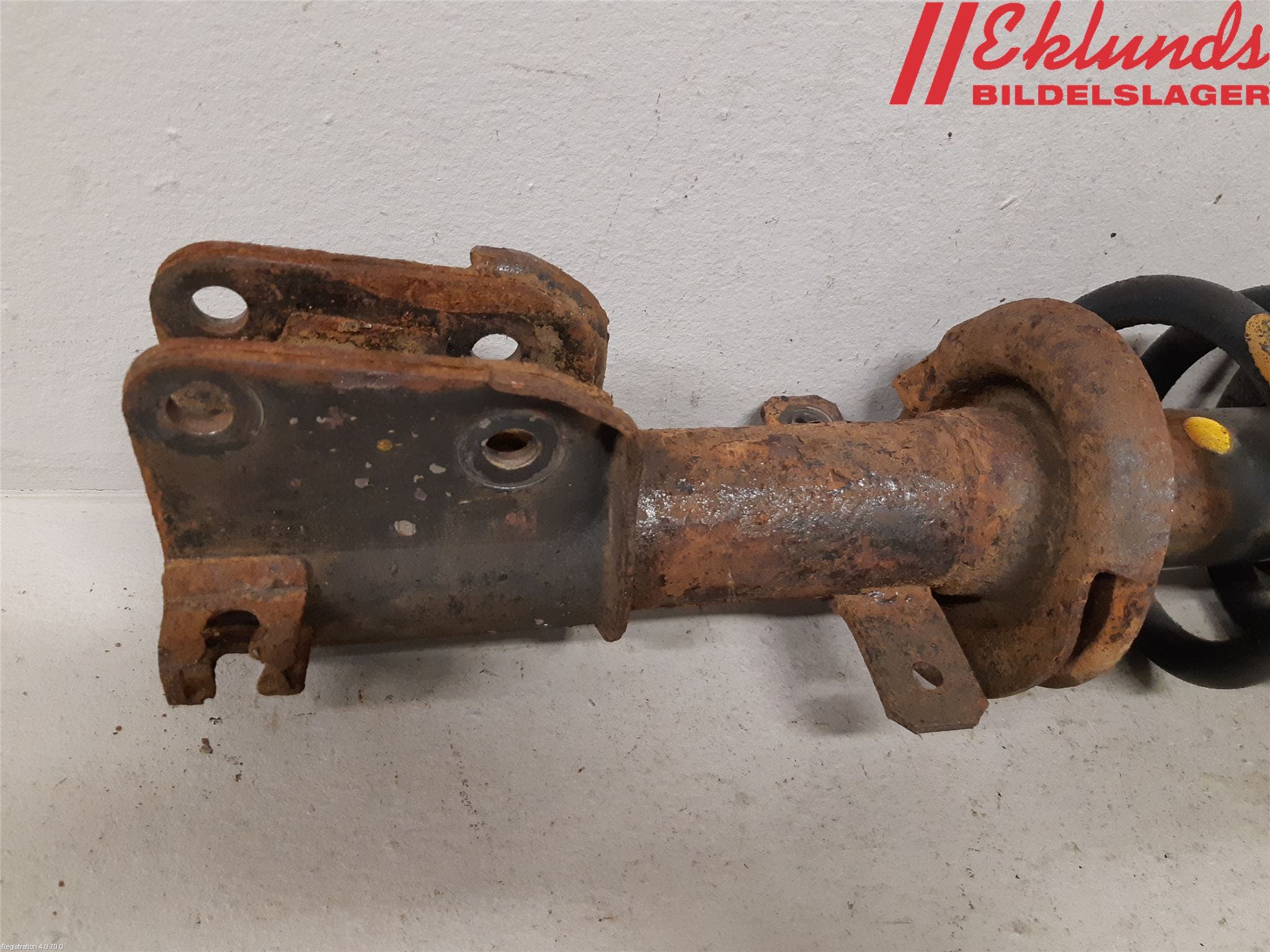 Opel VIVARO 01-14 Fjäderben Fram Höger