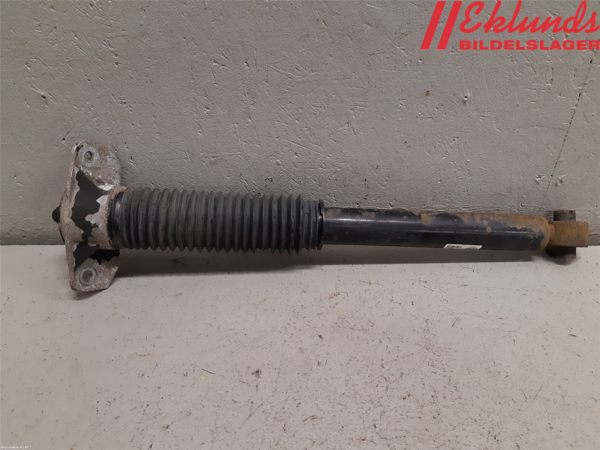 Kia SORENTO 15-20 Stötdämpare Bak