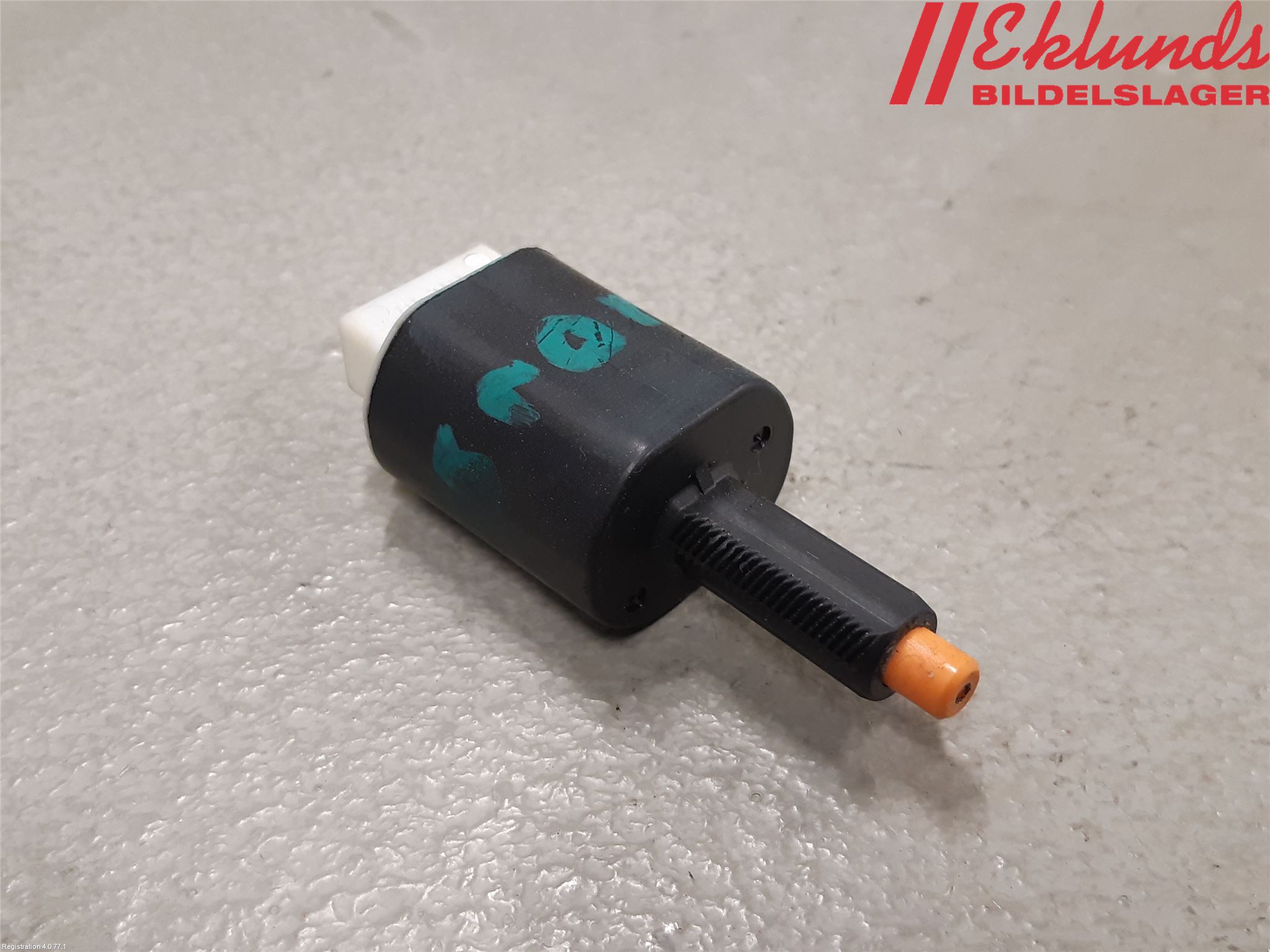 Toyota RAV4 19- Bromsljuskontakt