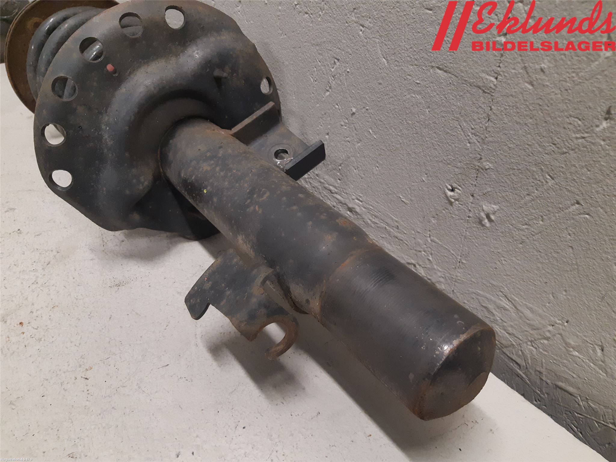 Volvo V60 11-13 Fjäderben Fram Vänster