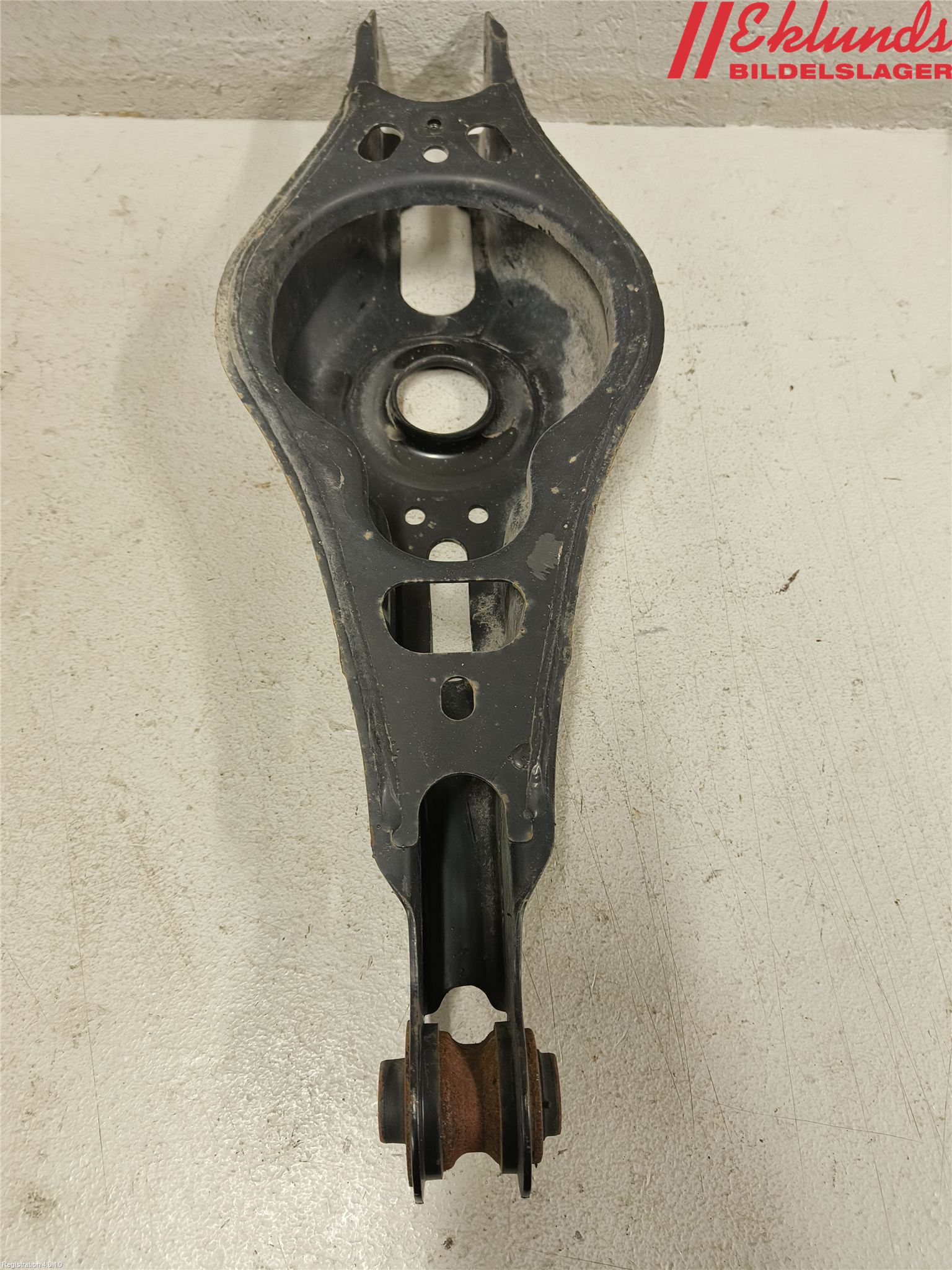 Toyota RAV4 19- Bärarm Bak Höger