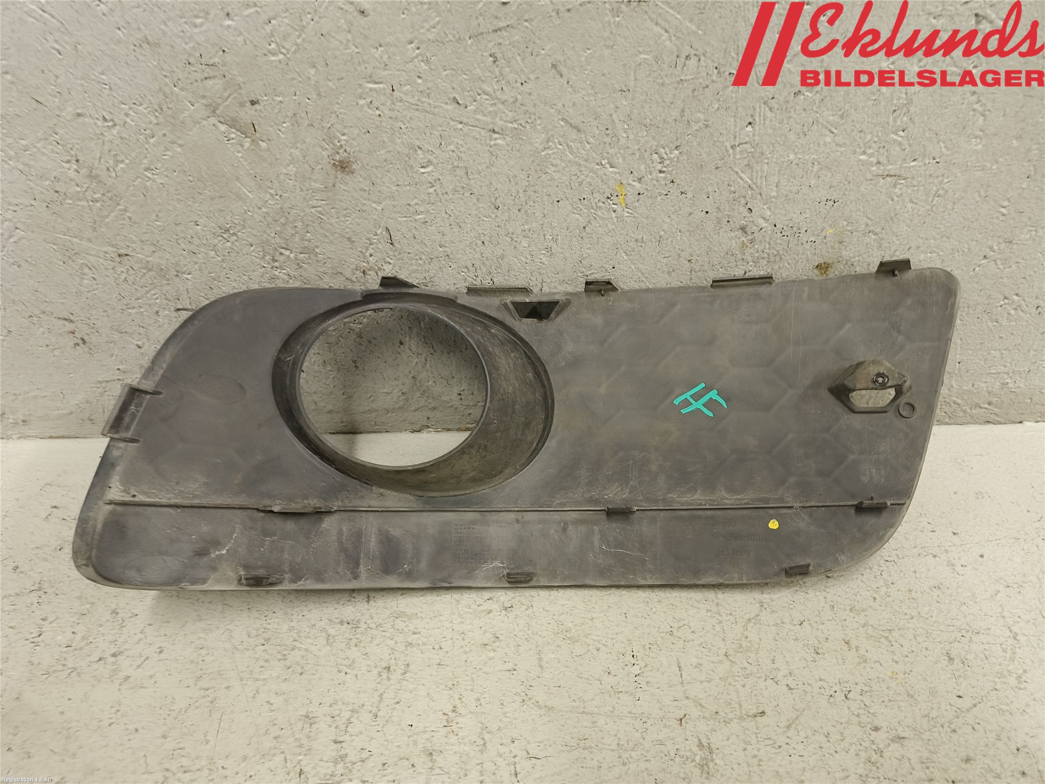 Volkswagen VW GOLF V 04-09 Dimljussarg Fram