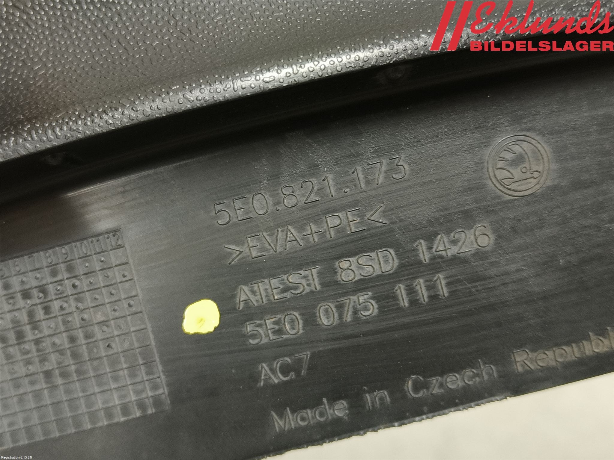 Skoda OCTAVIA (5E) 13-20 Stänkskydd