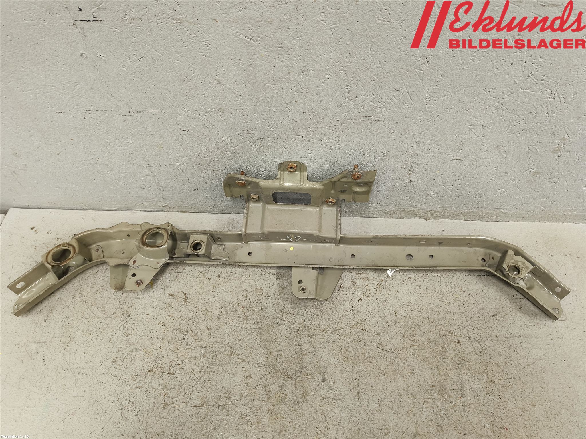 Nissan PULSAR Front Huvlåsplåt-Balk