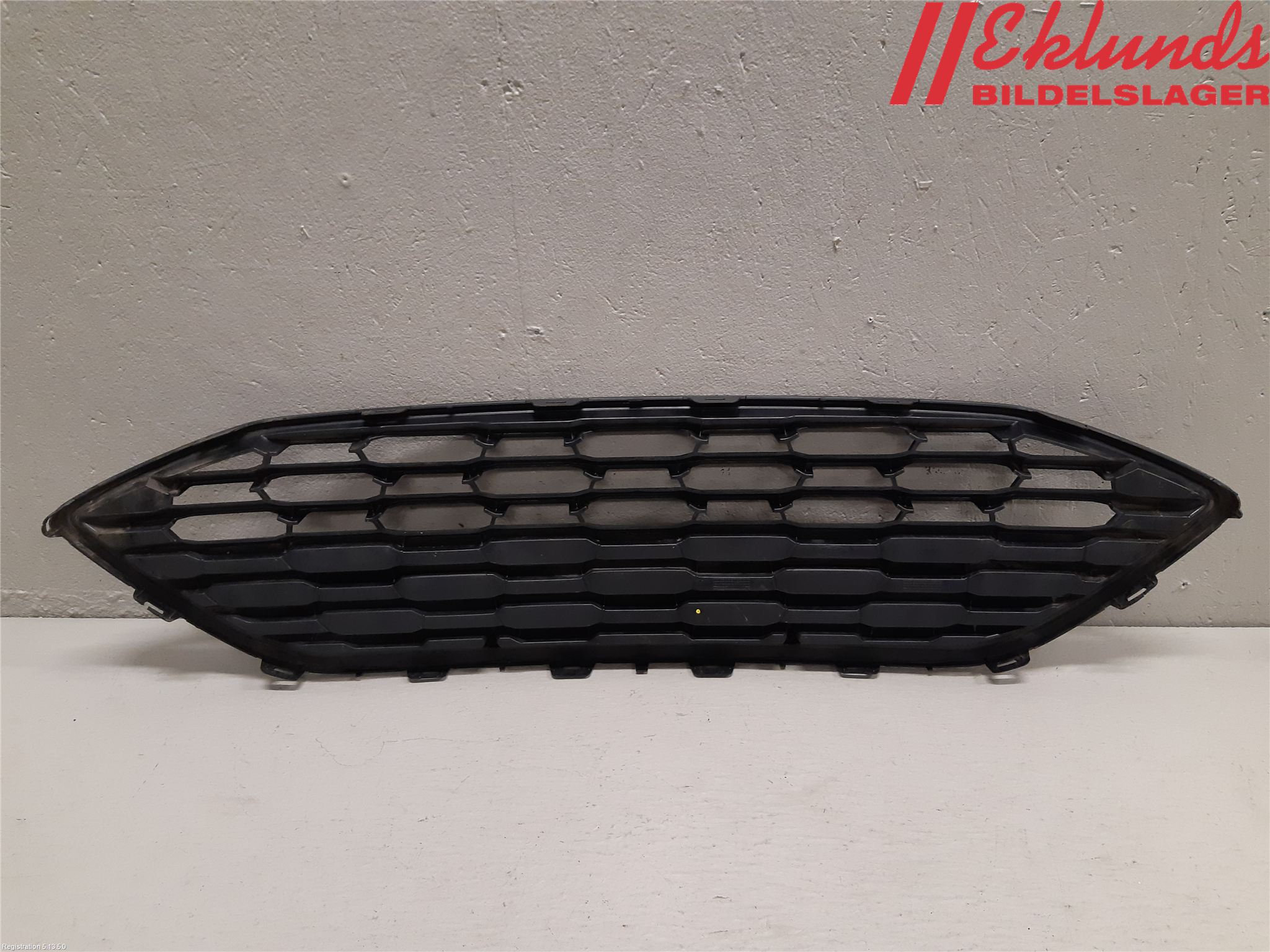 Ford FOCUS 19- Grill Komp