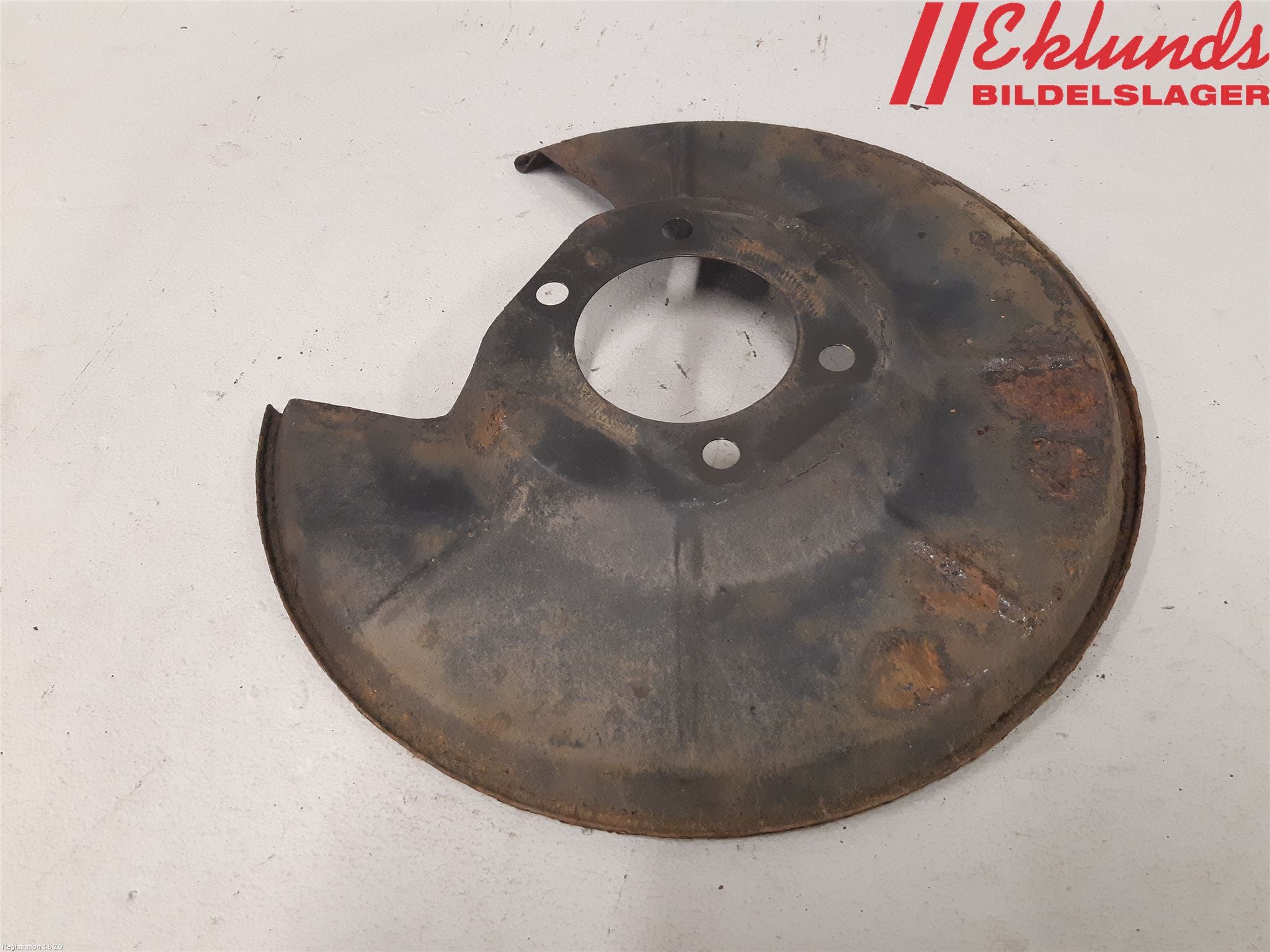 Volvo V60 CROSS COUNTRY 16-18 Bromssköld Bak