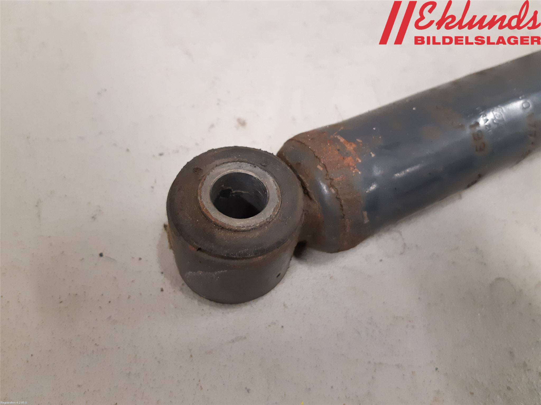 Iveco DAILY 14->> Stötdämpare Bak