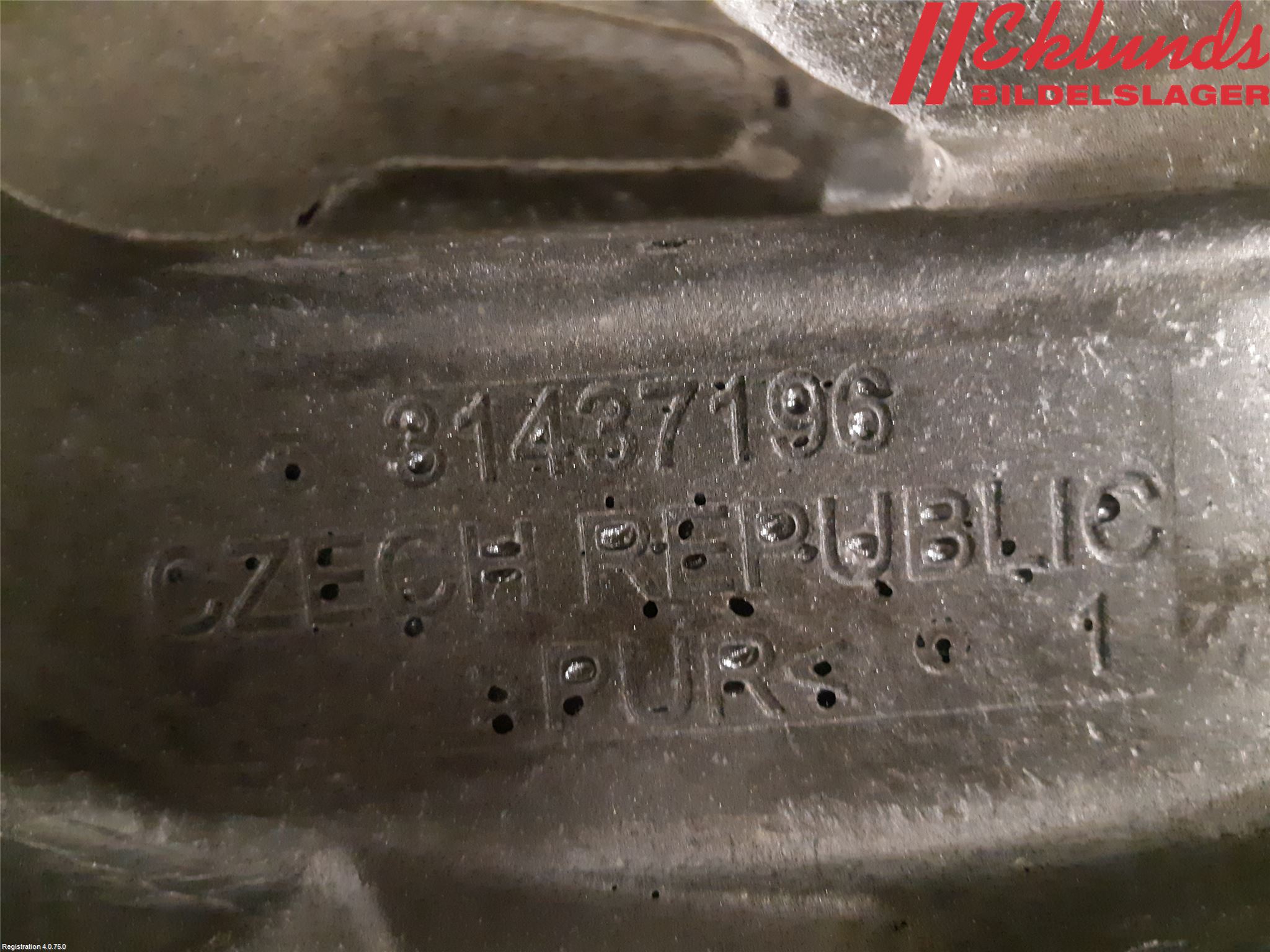 Volvo V60 14-18 Motorkåpa