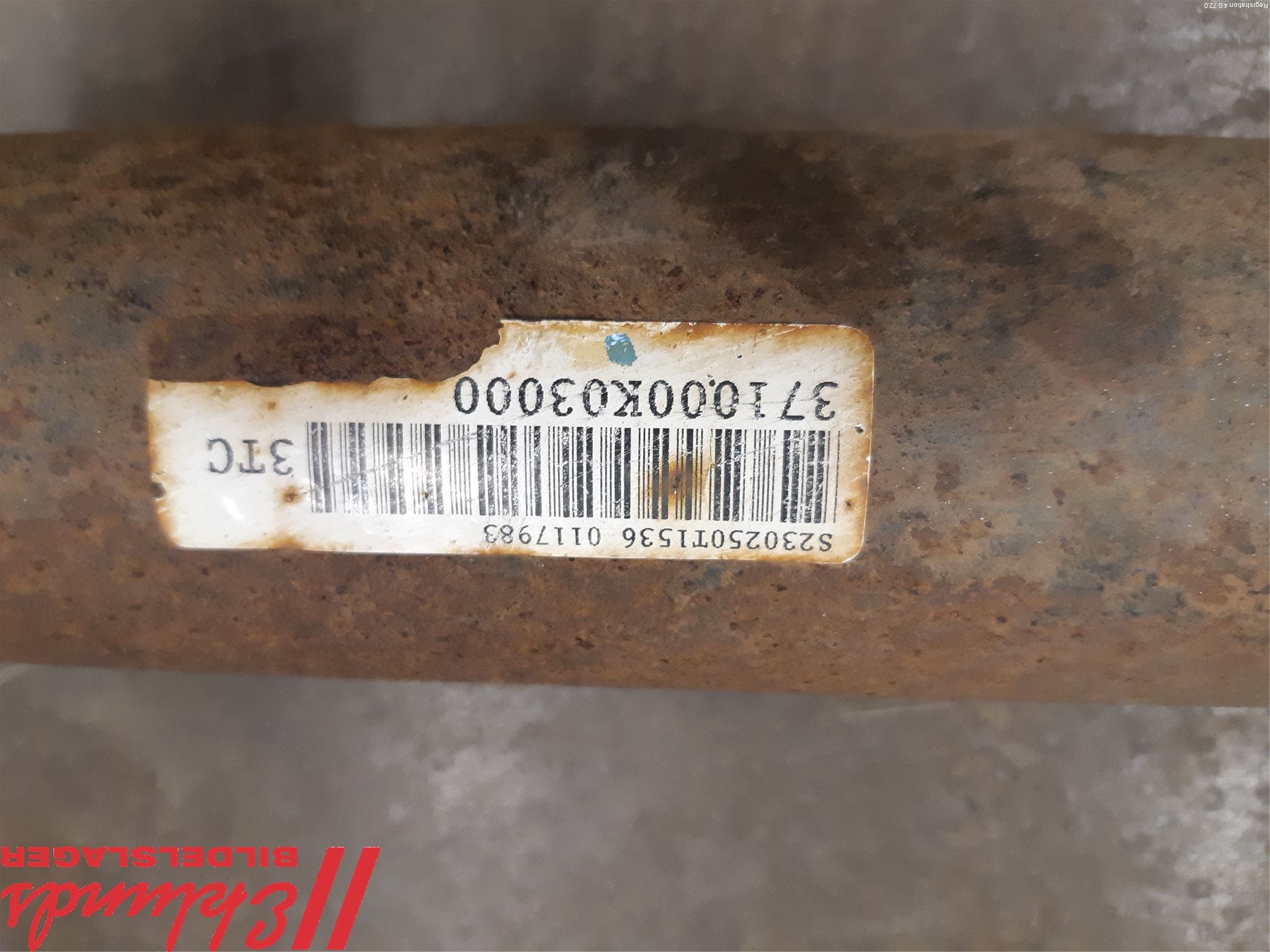 Toyota HILUX 05-16 Mellanaxel Komp