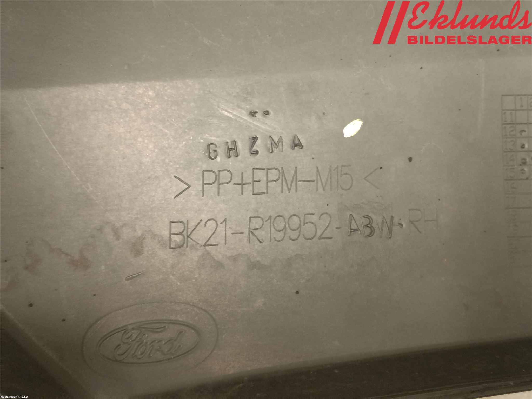 Ford TRANSIT SKÅP/BUSS 14-22 Dimljussarg Fram