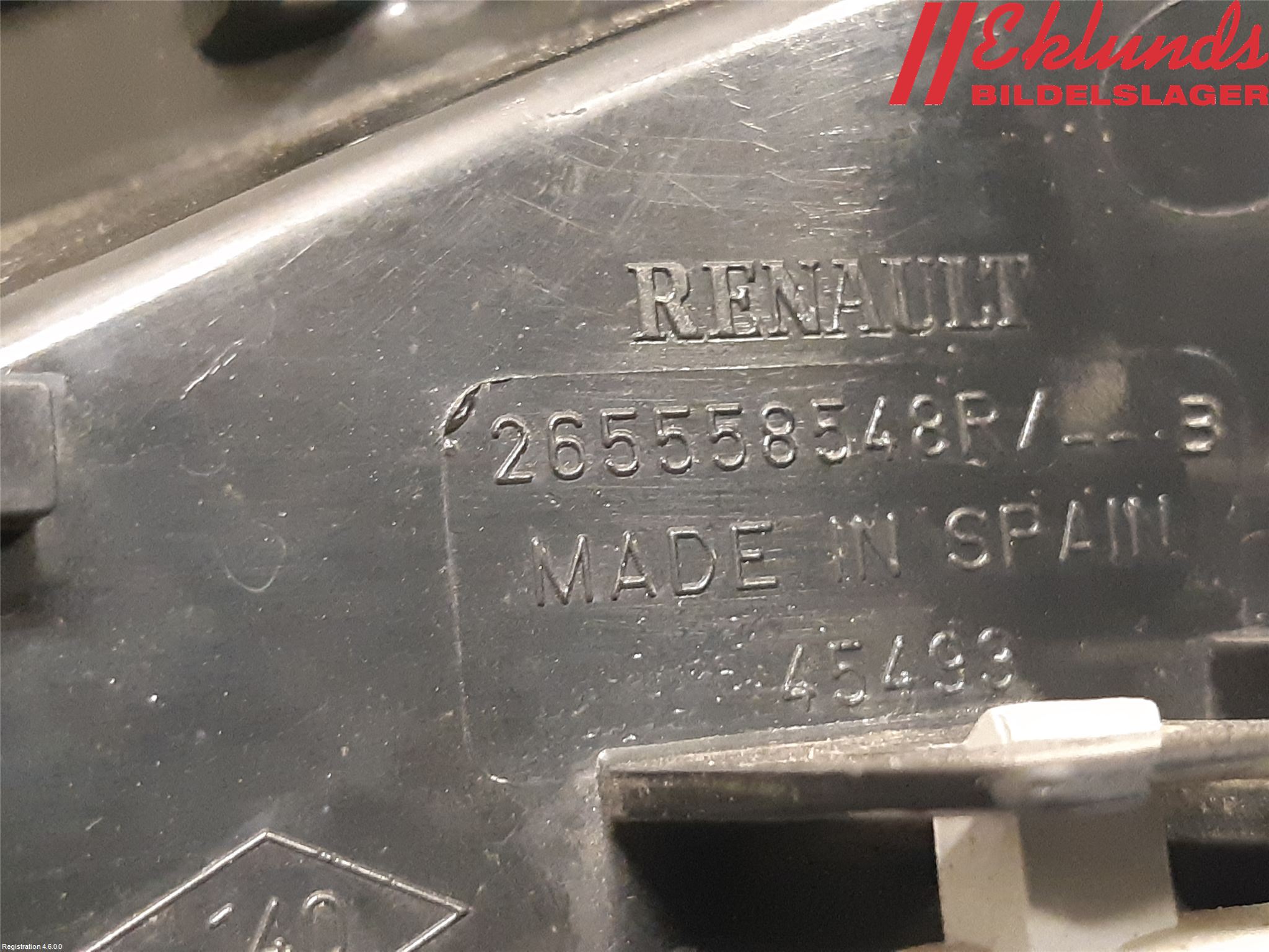 Renault CAPTUR 13-19 Bakljus Vänster