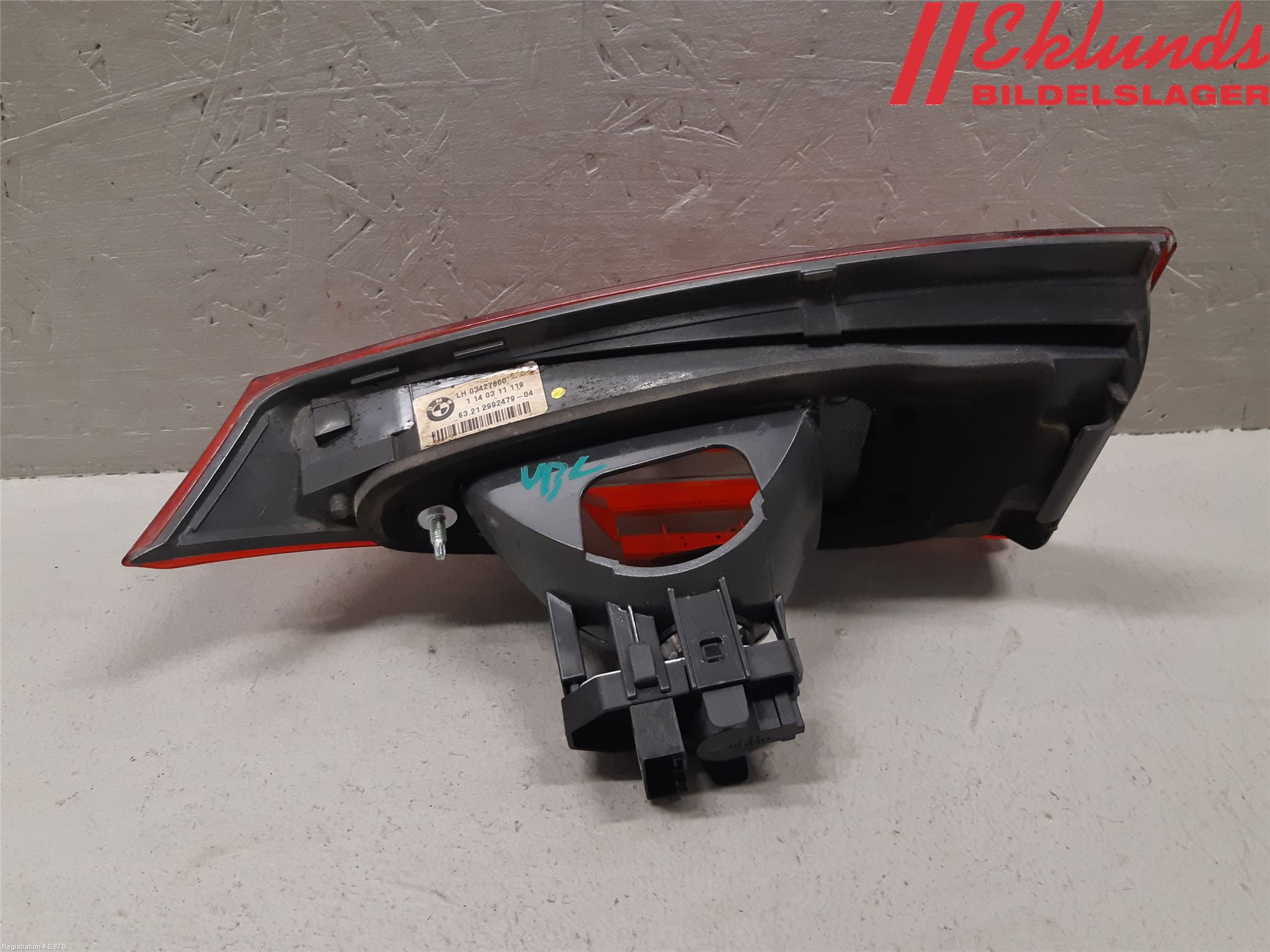 BMW X1 E84 10-15 Bakljus Lucka Vä