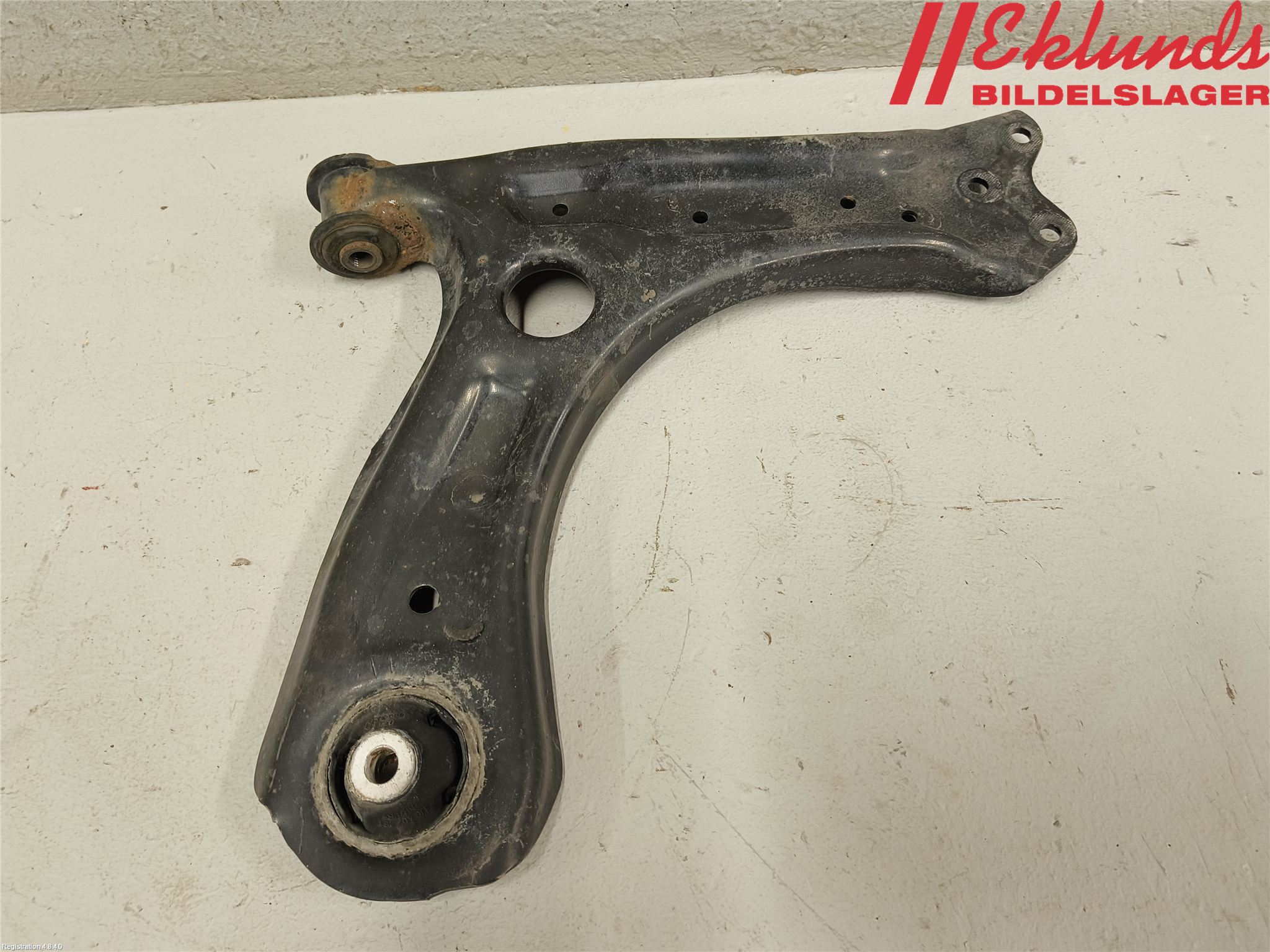 Volkswagen VW POLO 10-17 Bärarm Fram Undre Hö