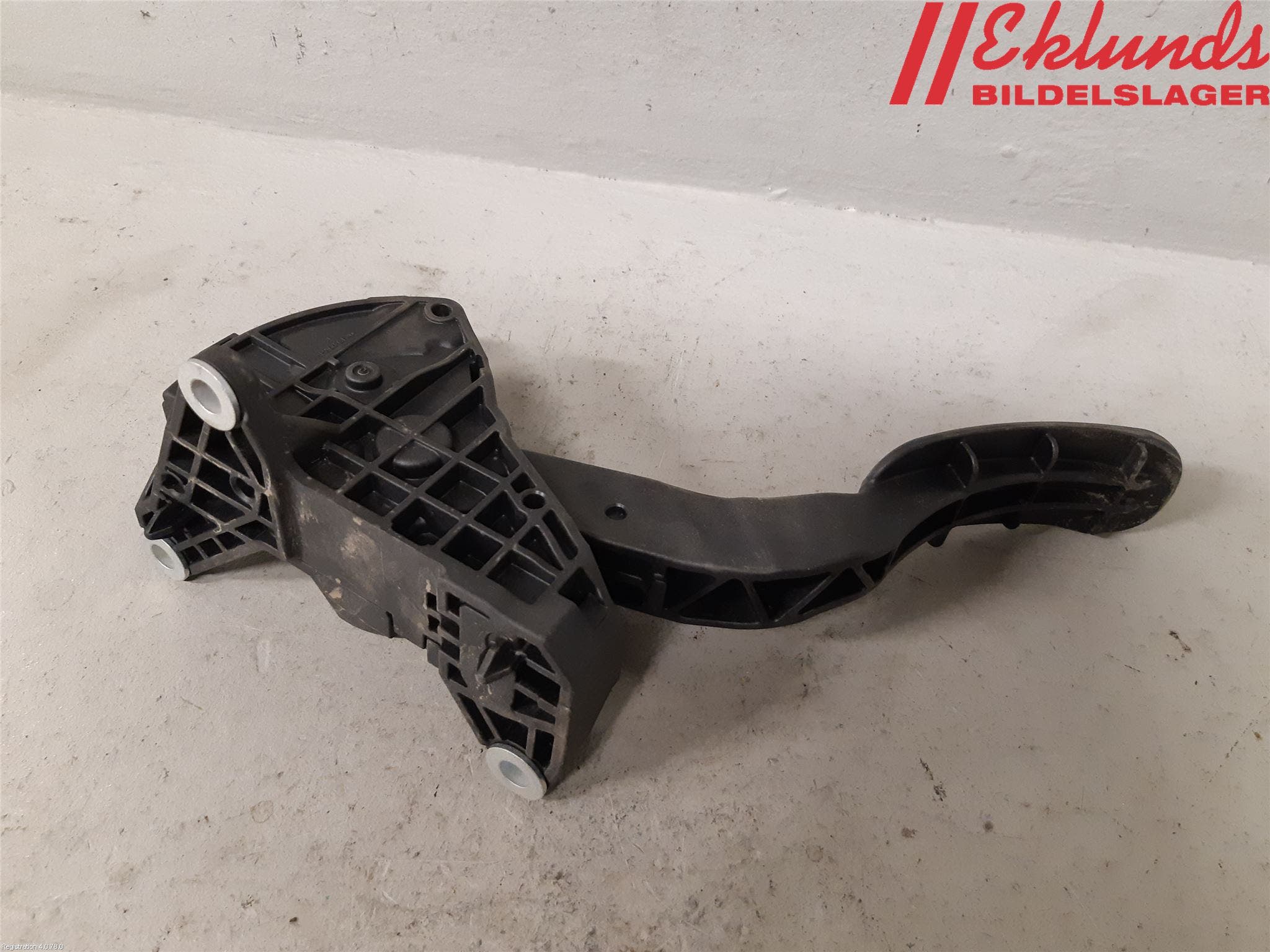 Toyota YARIS XP21 20- Gaspedal