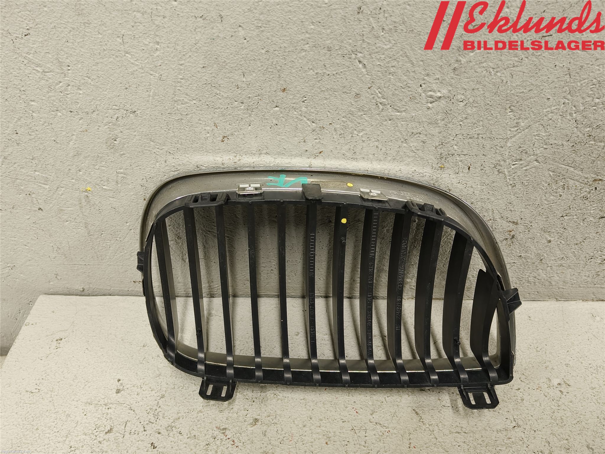 BMW 1 E87/81 5D/3D 03-11 Grilldel Mitt