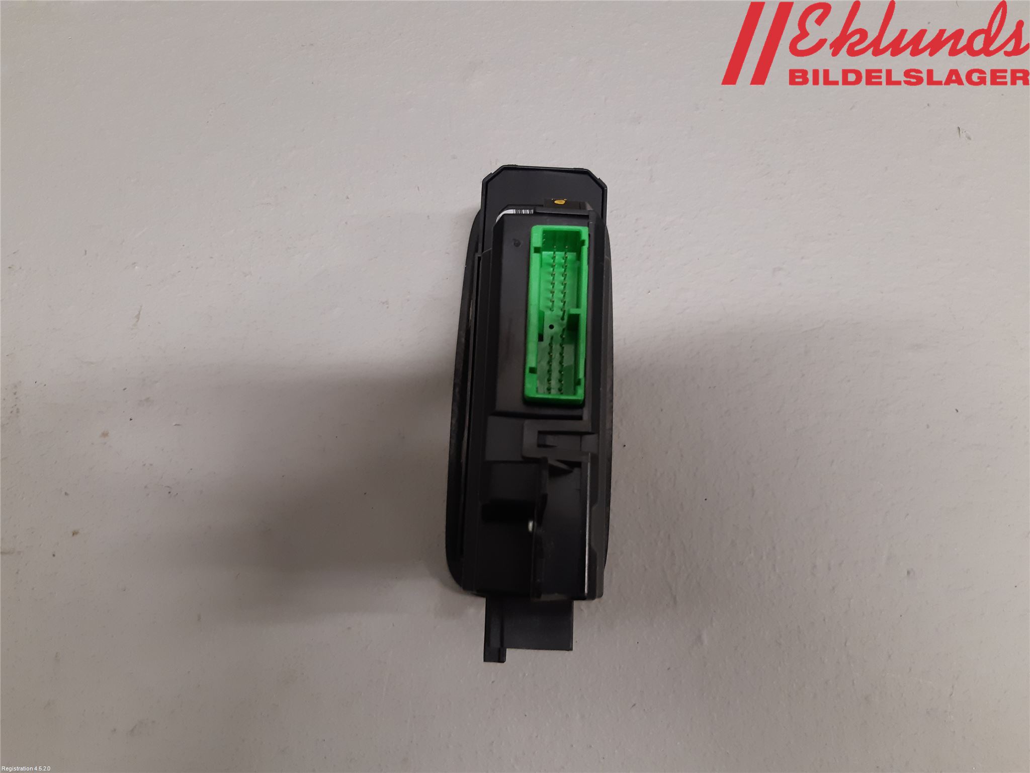 Volvo V70 05-08 Strömställare Elhiss