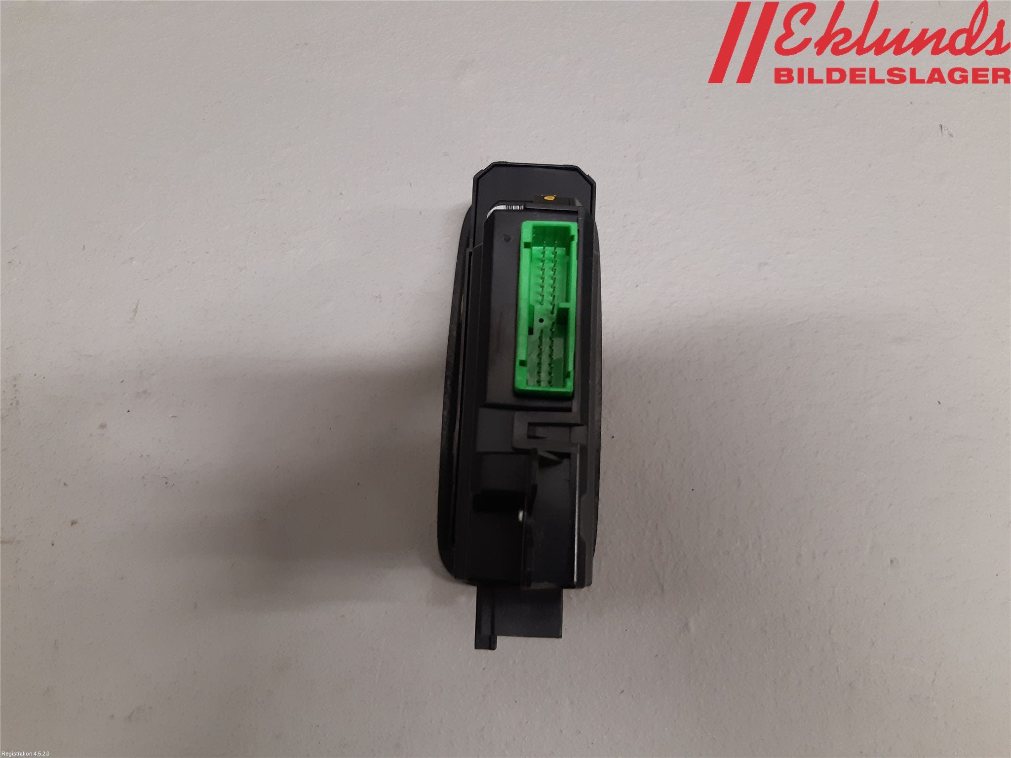 Volvo V70 05-08 Strömställare Elhiss