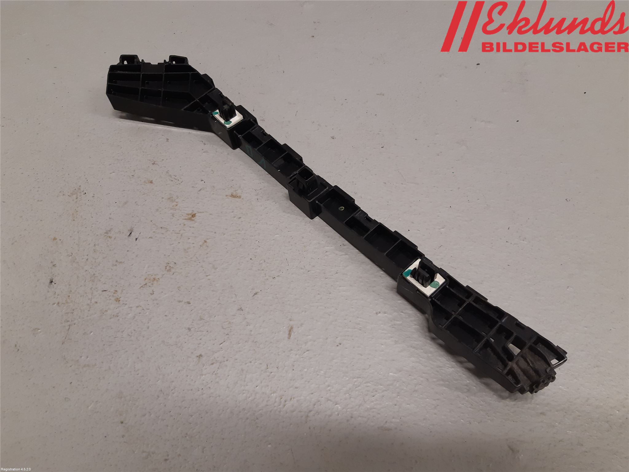 Honda CIVIC 17-22 Stötfångarfäste Bak Vä