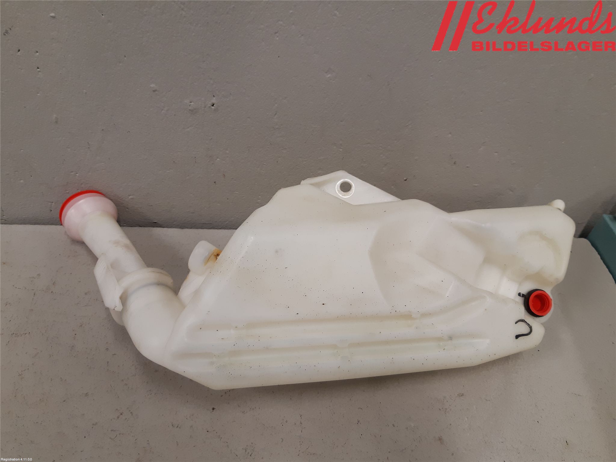 Peugeot 206+ 10-13 Spolartank Vindruta