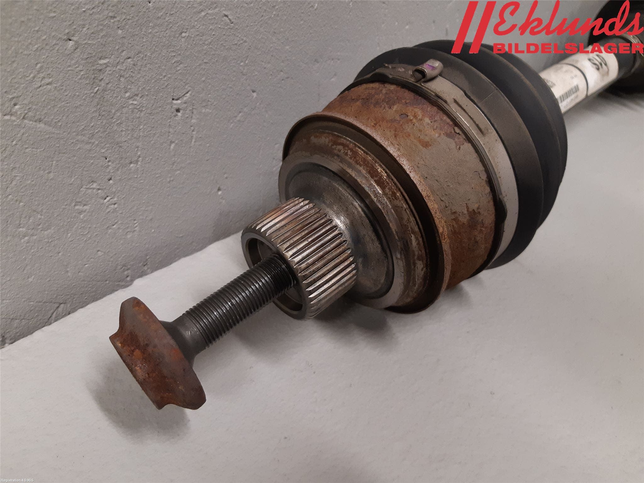 Audi A6 F2/C8 19- Drivaxel Fram Höger