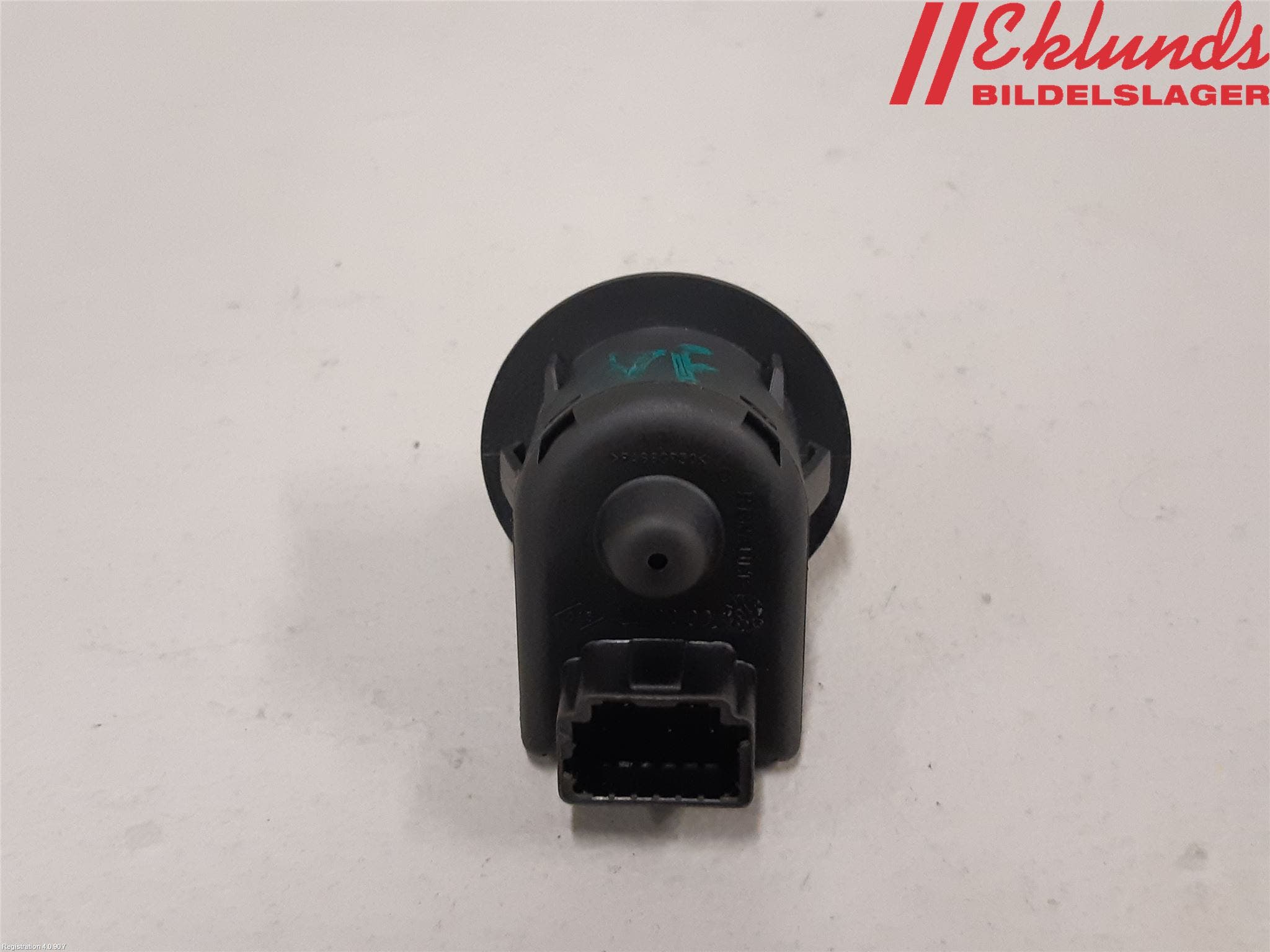 Opel VIVARO 15-19 Strömställare Spegel