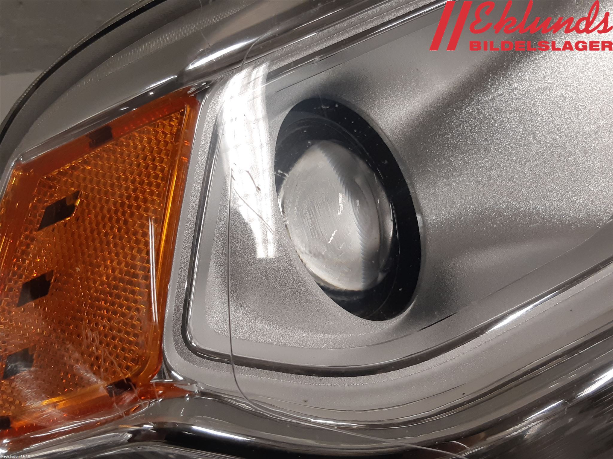 Dodge DURANGO Strålkastare Höger