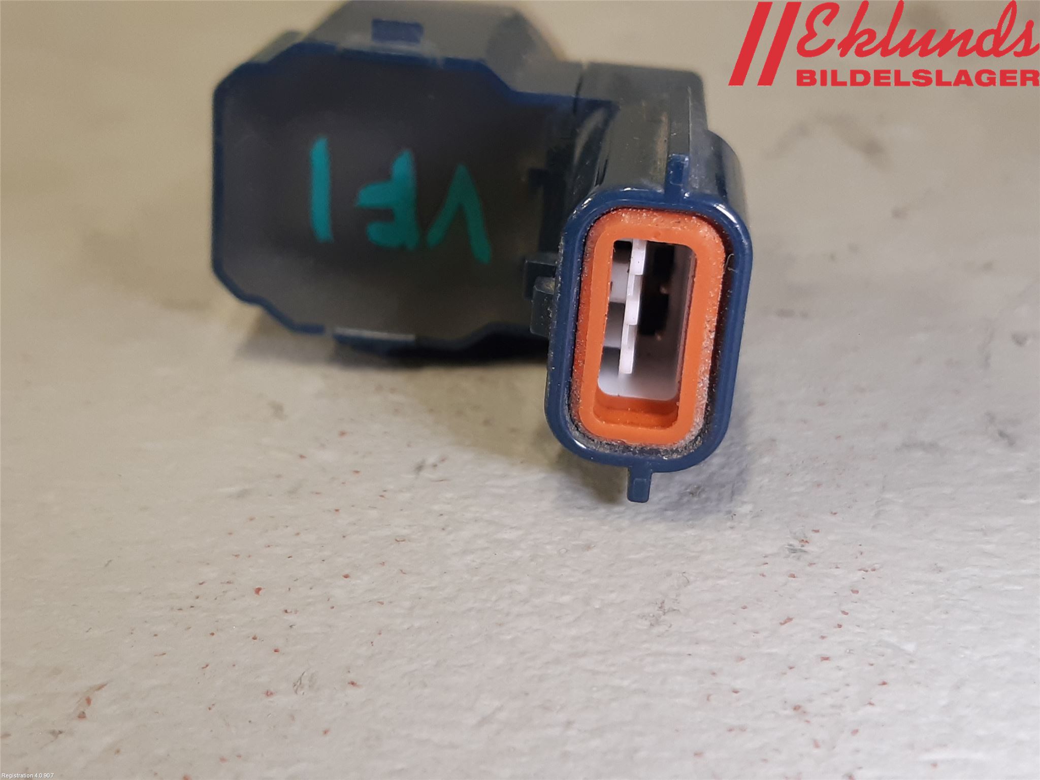 Mitsubishi OUTLANDER 13-21 Parkeringshjälp Backsensor