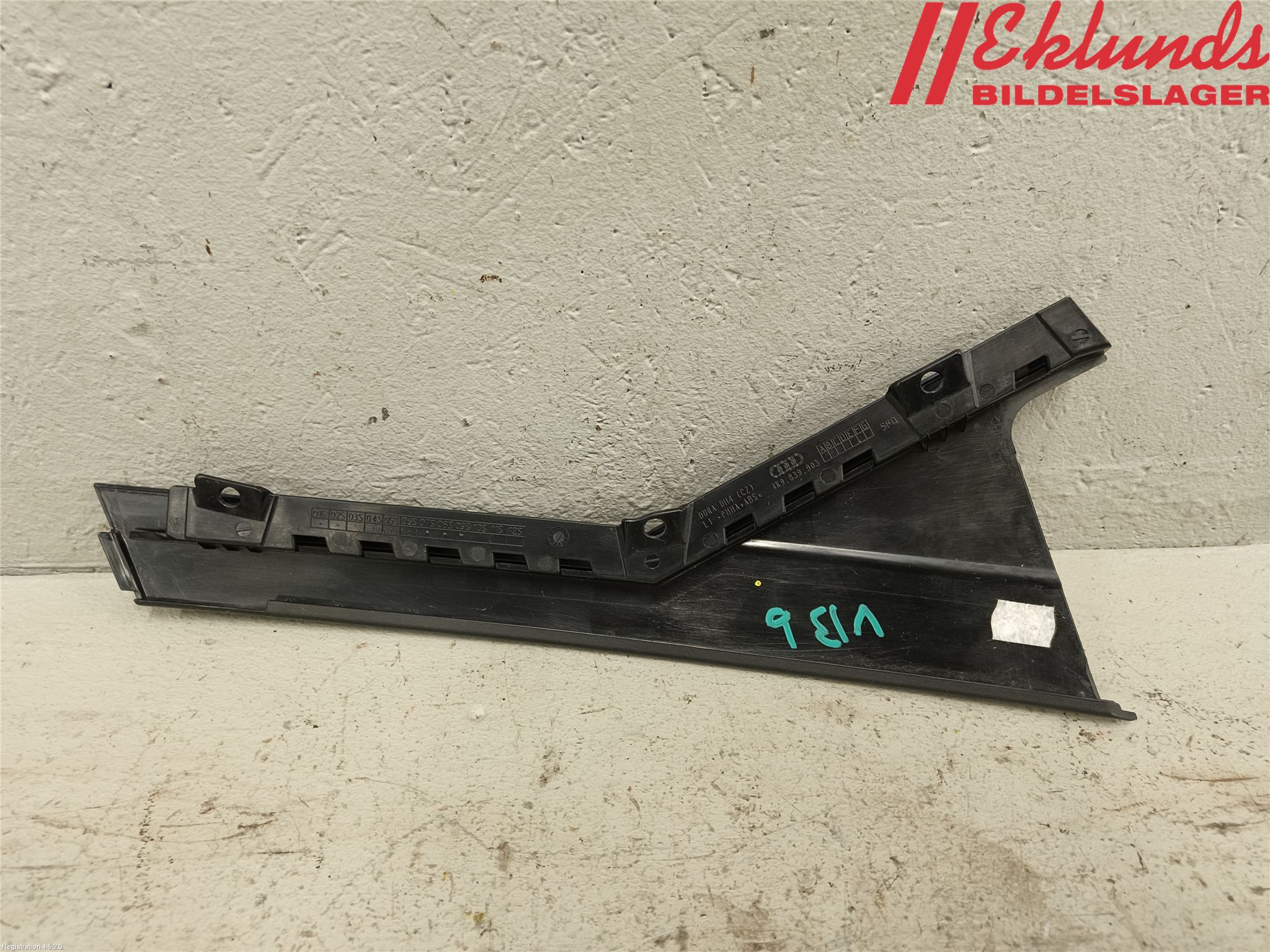 Audi A6 F2/C8 19- Dörr Dekorlist Bak Vä