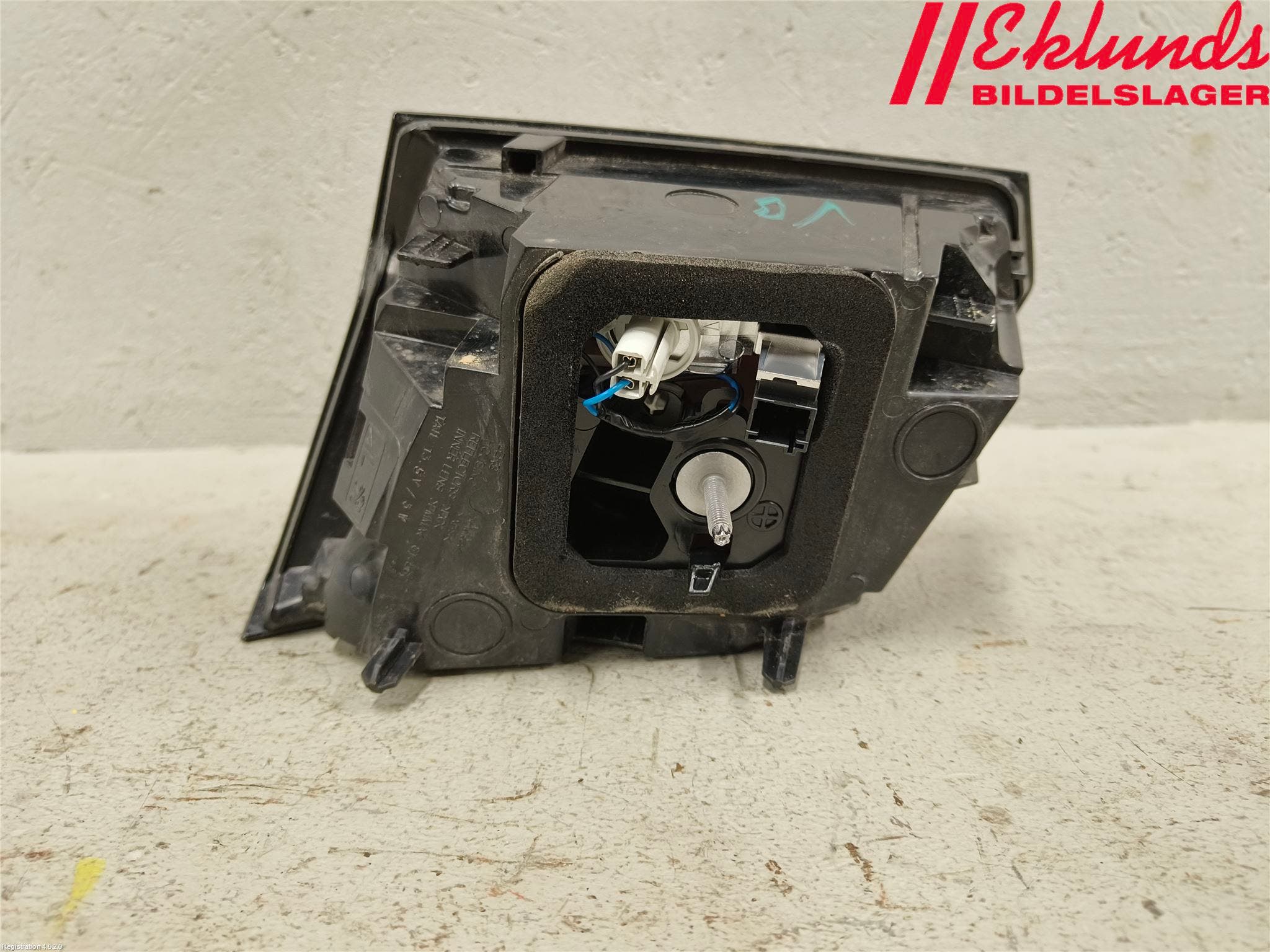 Peugeot 3008 17-24 Bakljus Lucka Vä