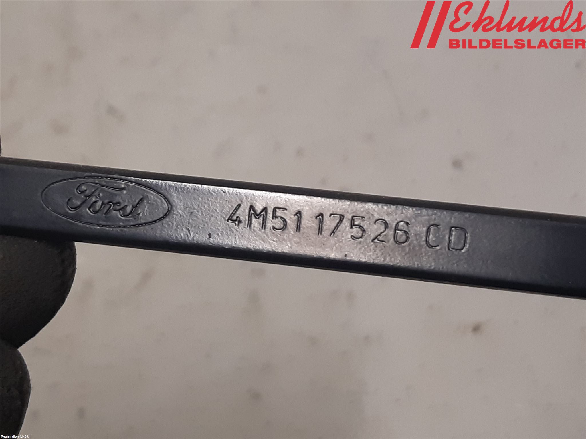 Ford FOCUS 08-11 Torkararm Armar Vindruta