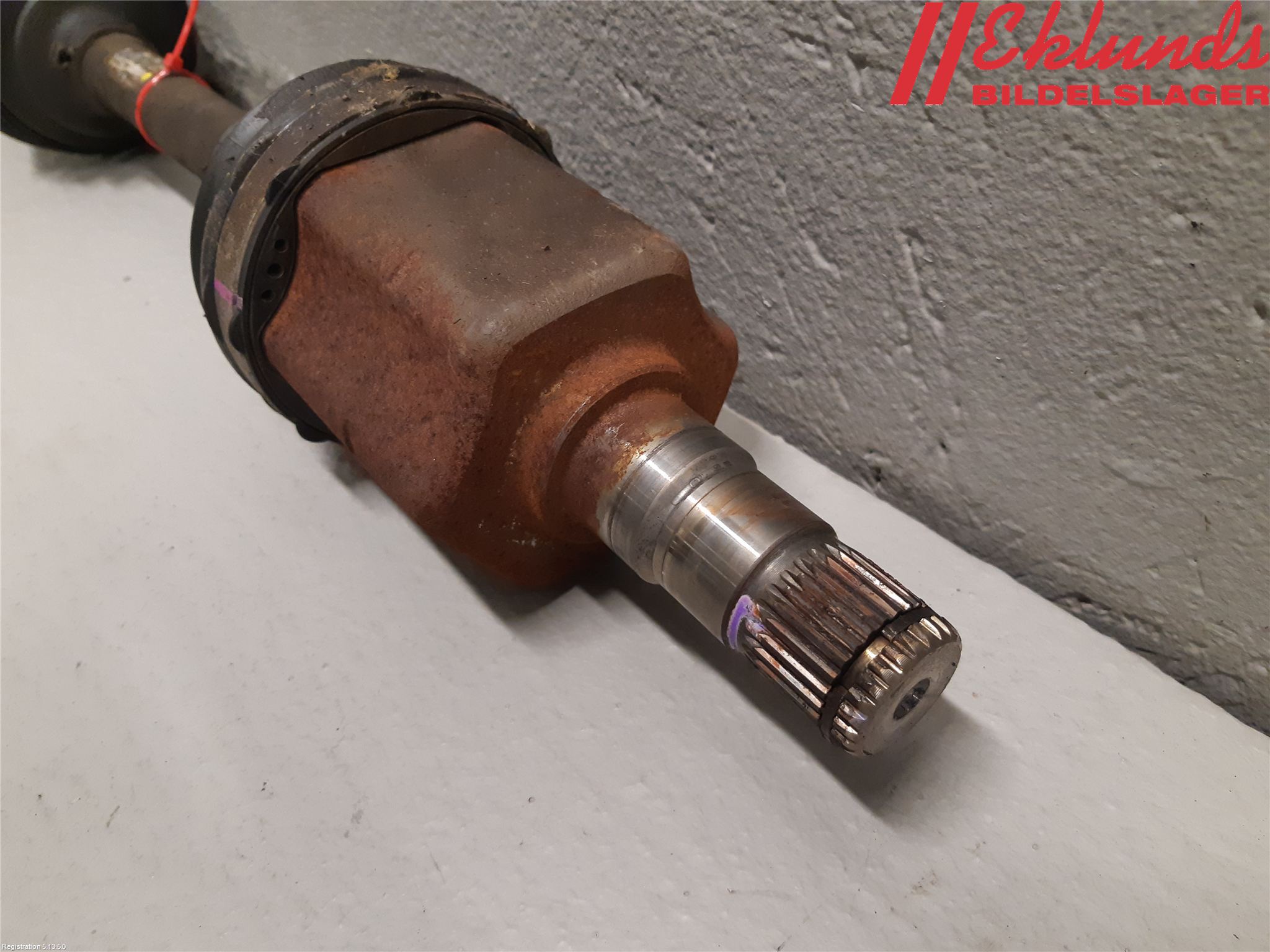 Volvo V40 CROSS COUNTRY 13-19 Drivaxel Fram Vänster