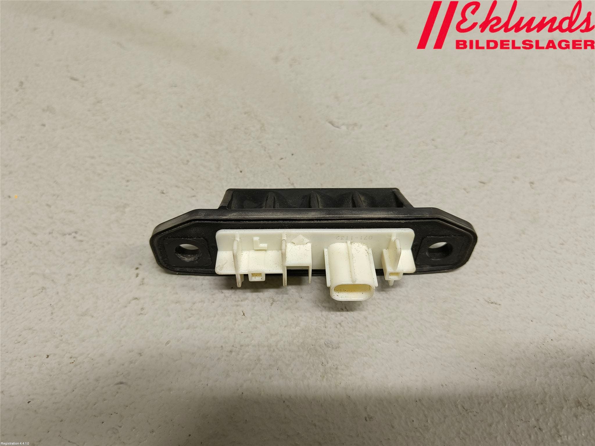 Toyota bZ4X EA10 22- Bakluckehandtag