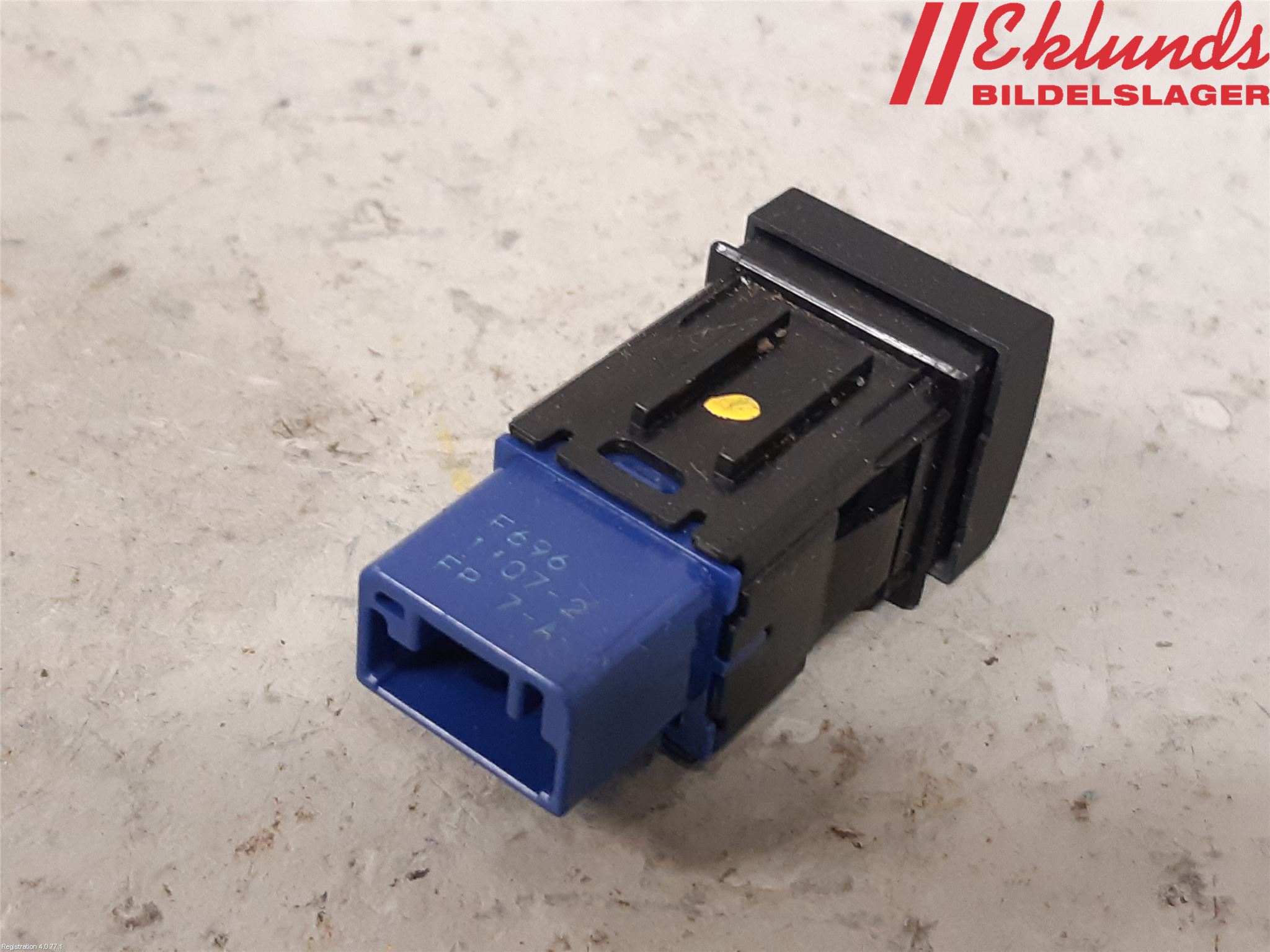 Toyota RAV4 19- Strömställare Baklucka